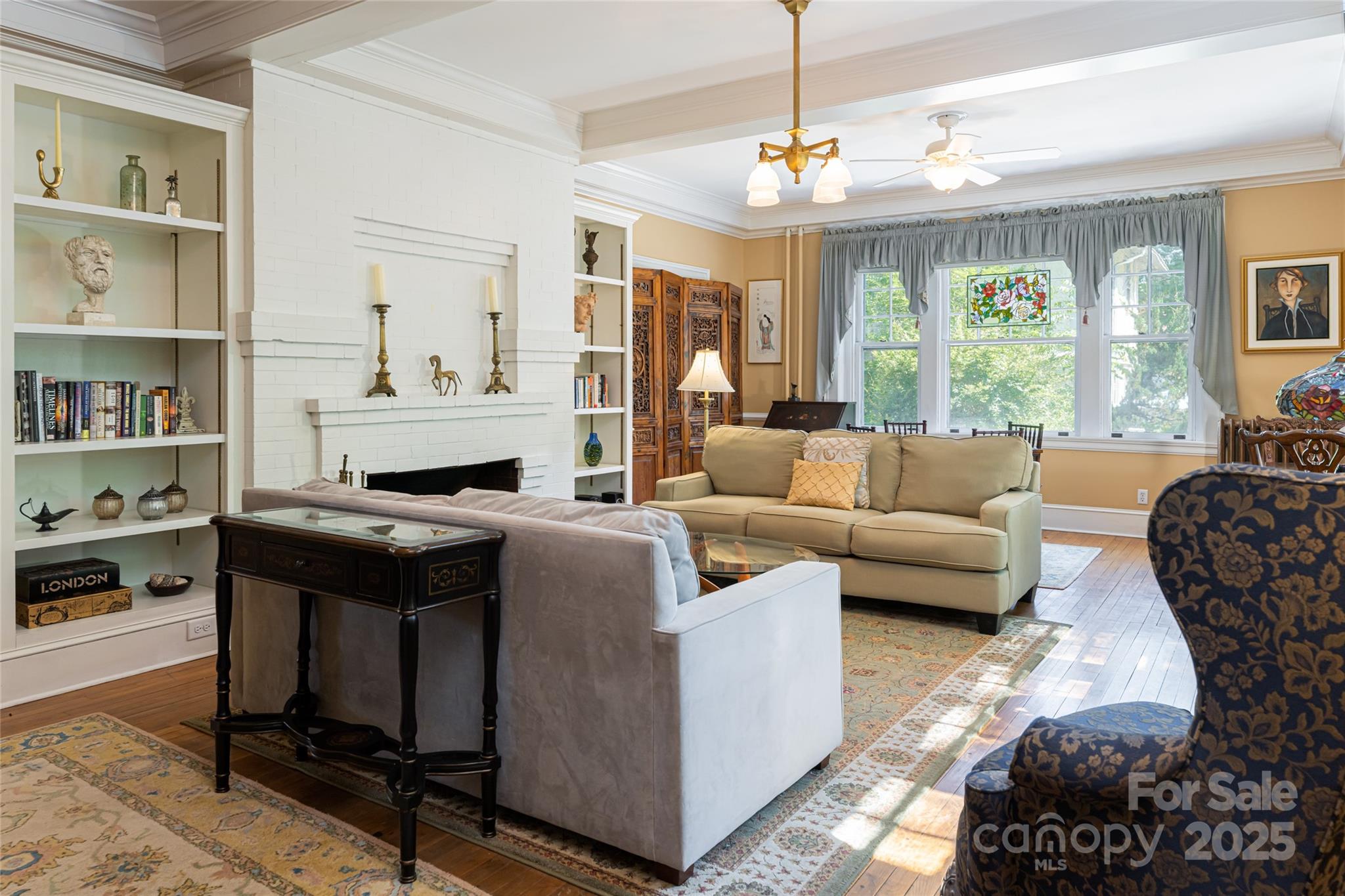 46 Cumberland Circle — Asheville