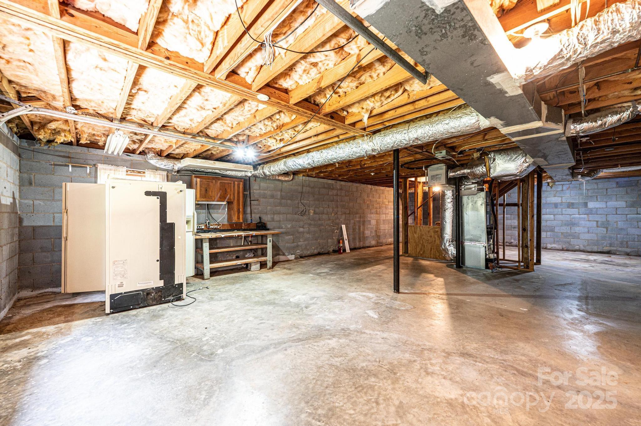 3781 Dover Street — Claremont