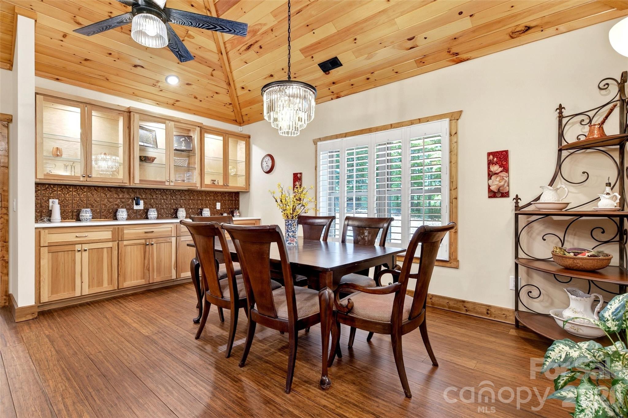 225 Henrys Glen Drive — Morganton