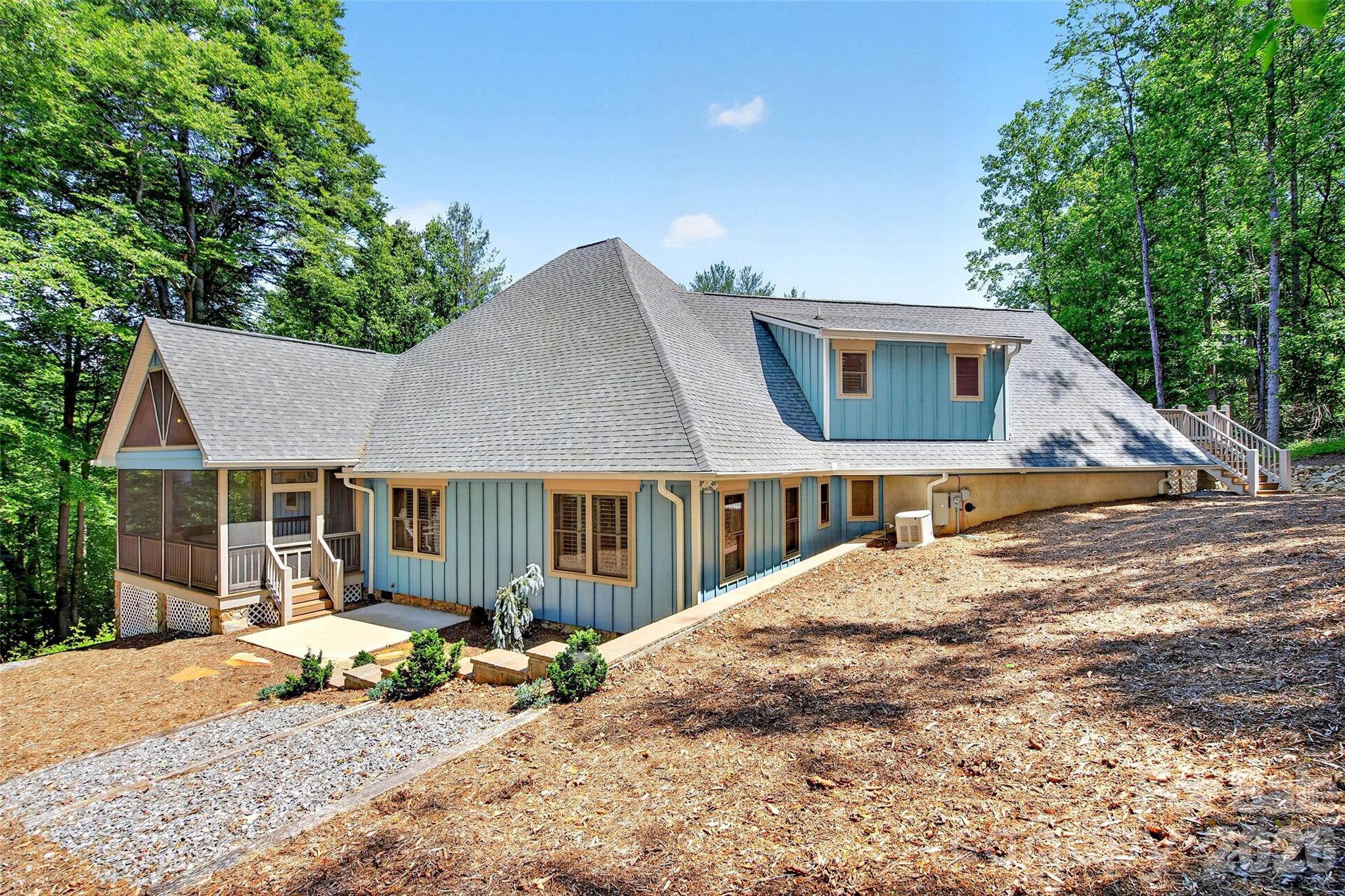 225 Henrys Glen Drive — Morganton