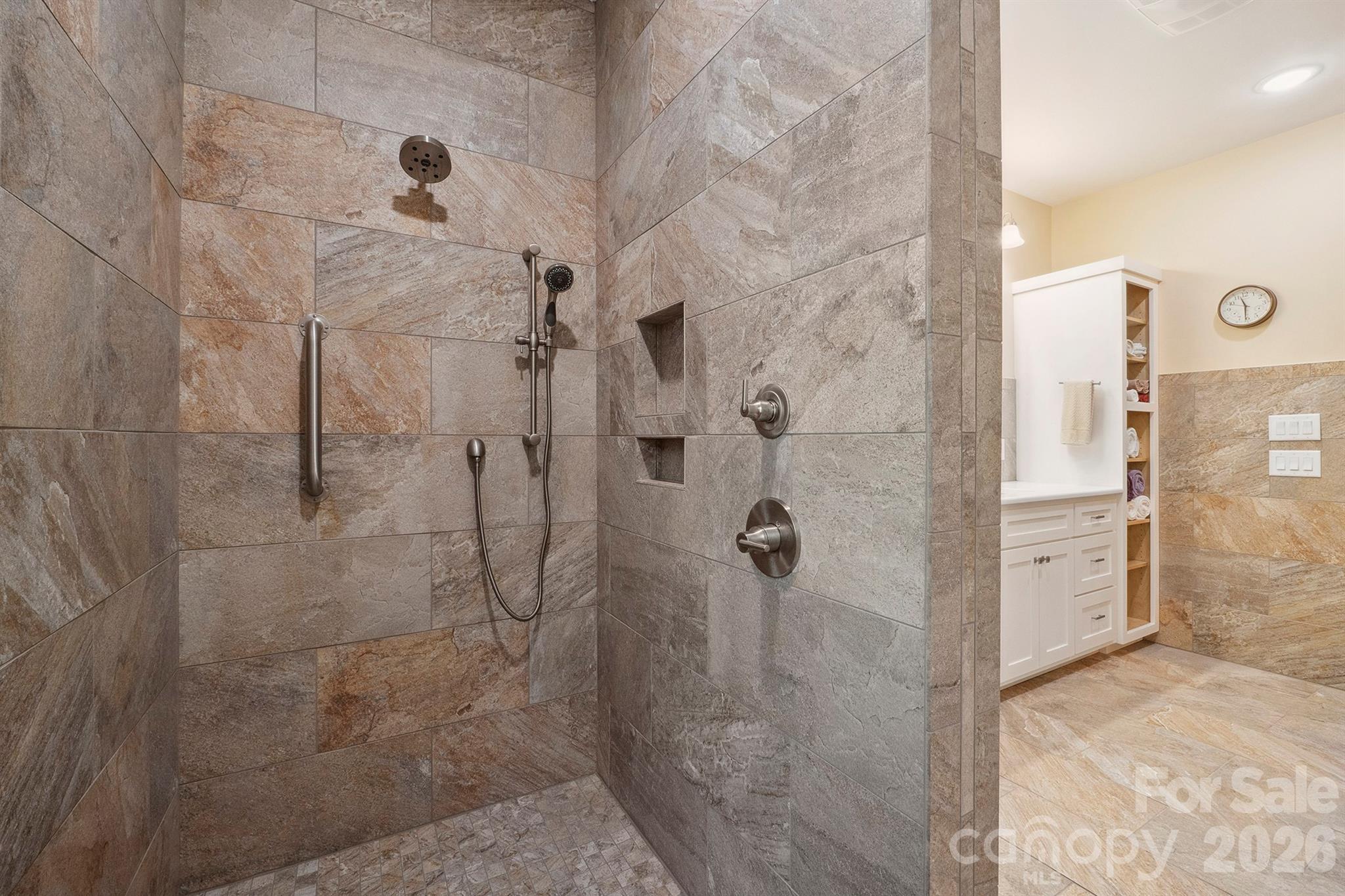 225 Henrys Glen Drive — Morganton