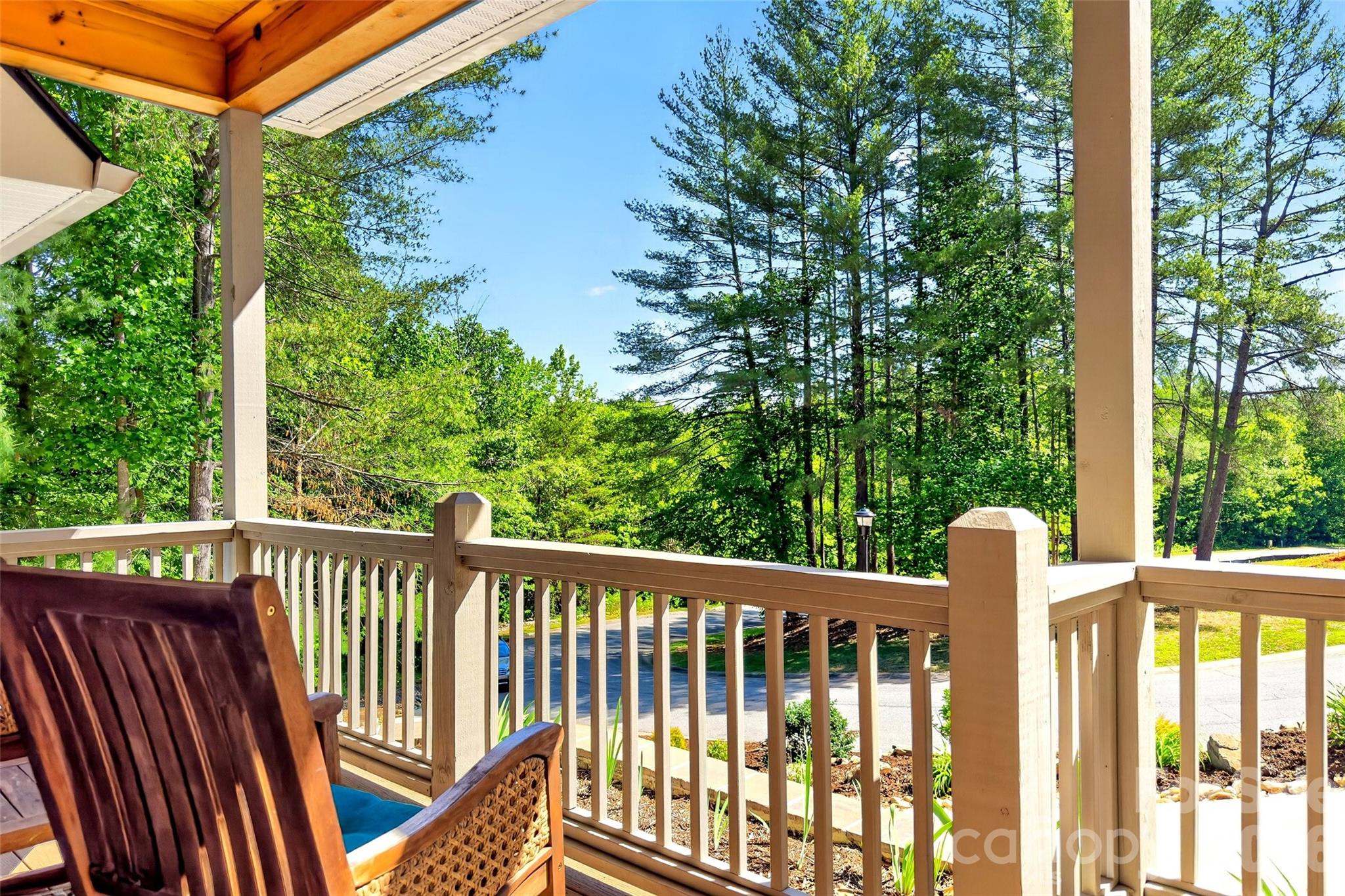 225 Henrys Glen Drive — Morganton