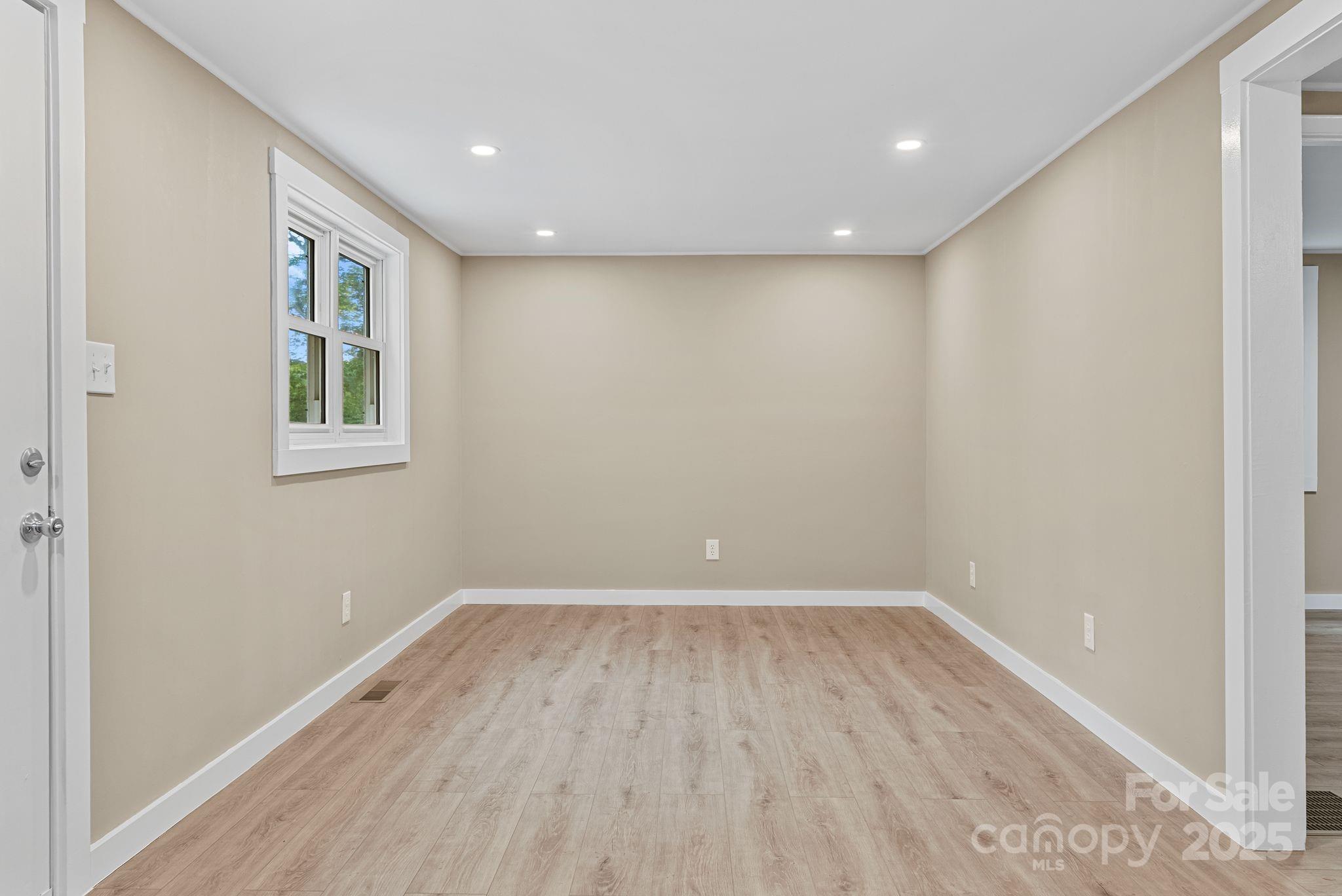 530 Rebel Ridge Road — Marshall