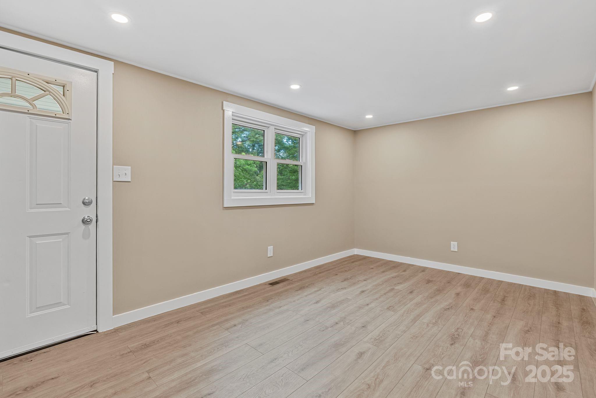 530 Rebel Ridge Road — Marshall