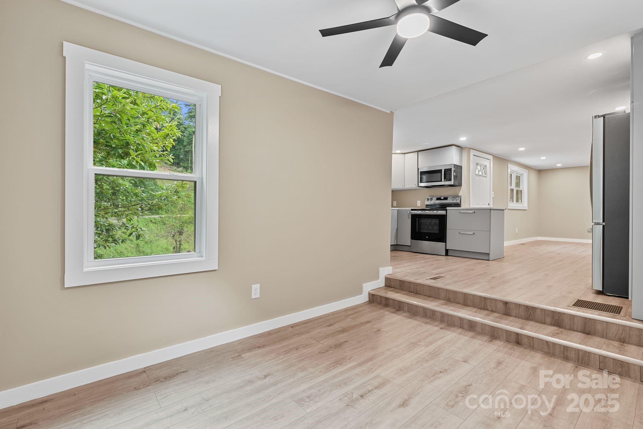 530 Rebel Ridge Road — Marshall