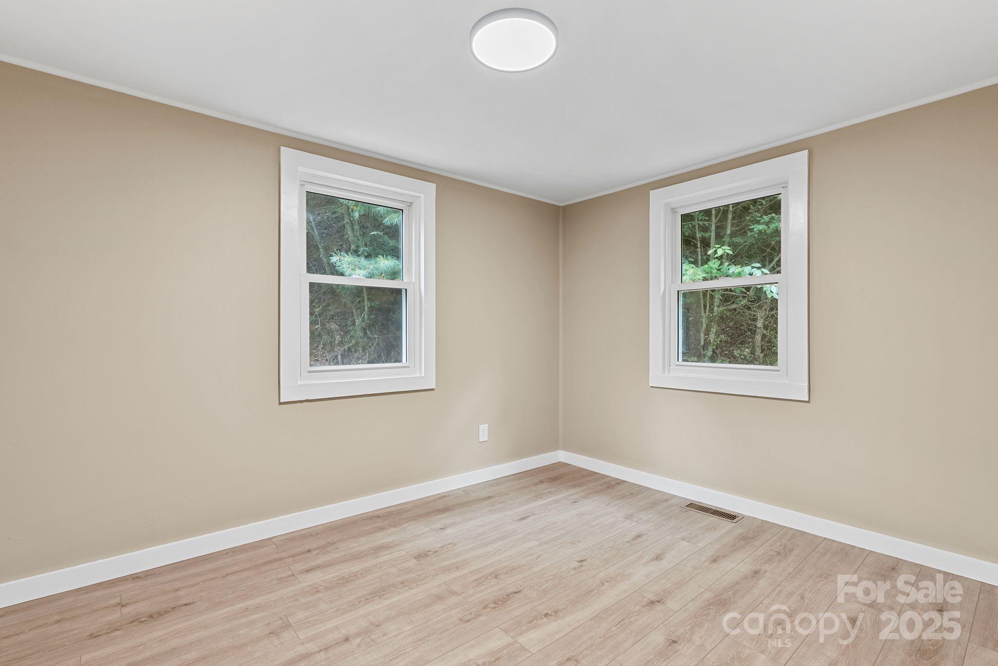 530 Rebel Ridge Road — Marshall