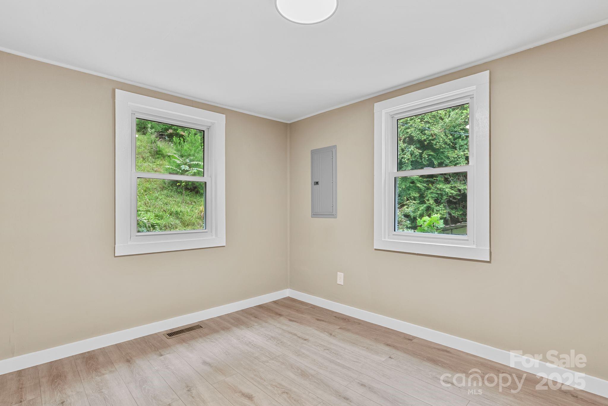 530 Rebel Ridge Road — Marshall