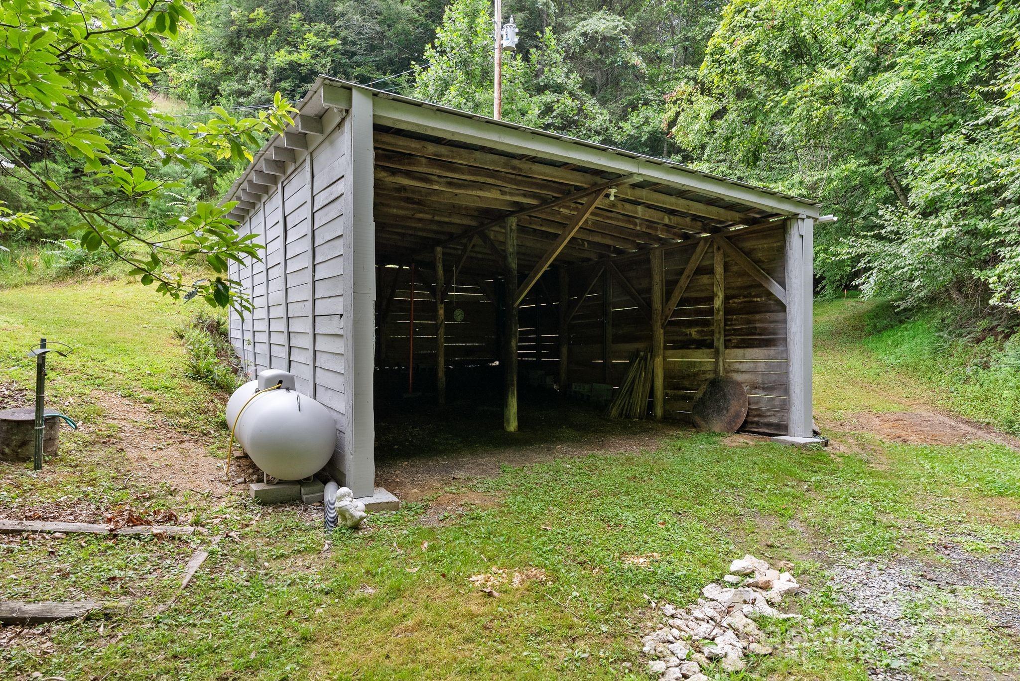 530 Rebel Ridge Road — Marshall