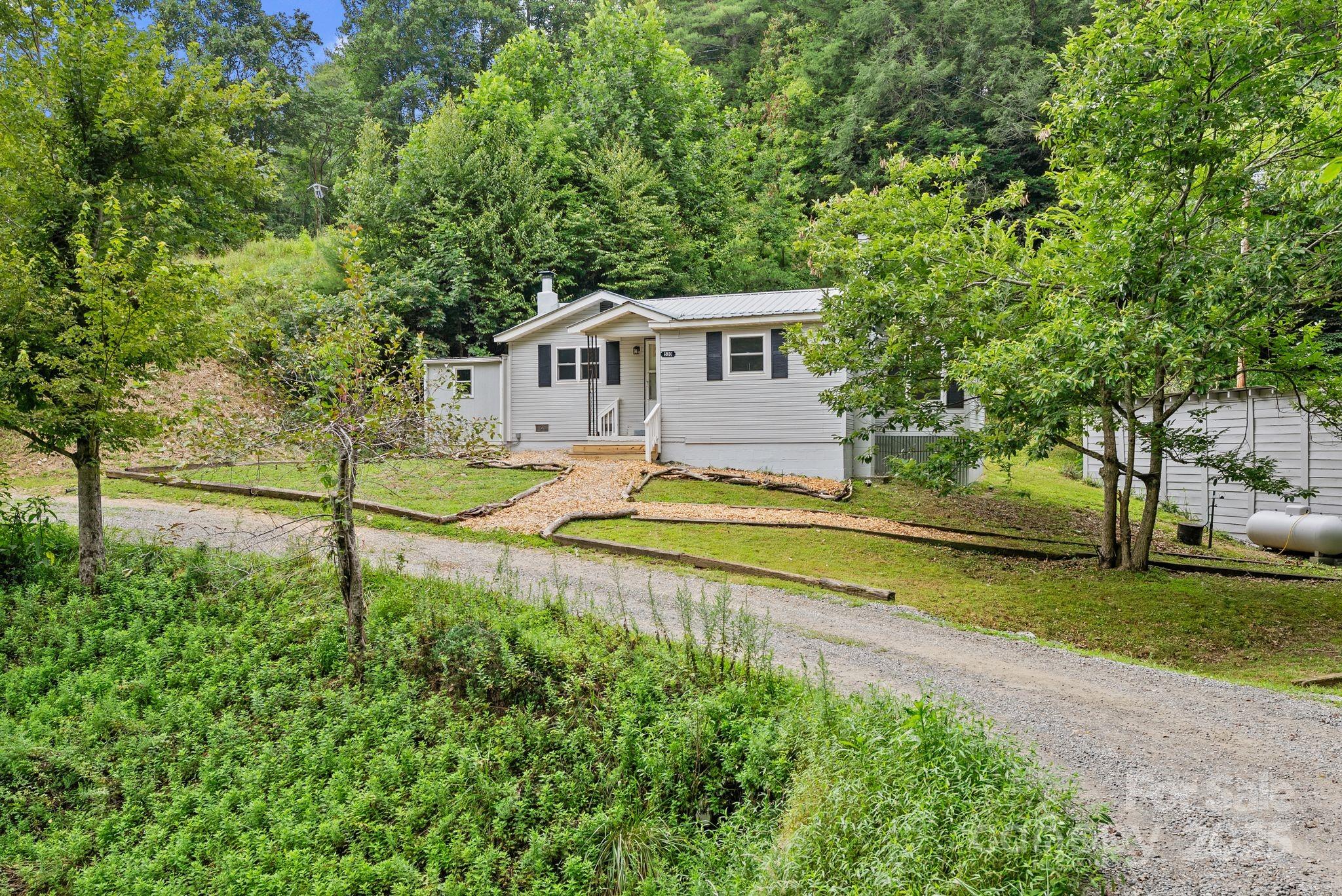 530 Rebel Ridge Road — Marshall