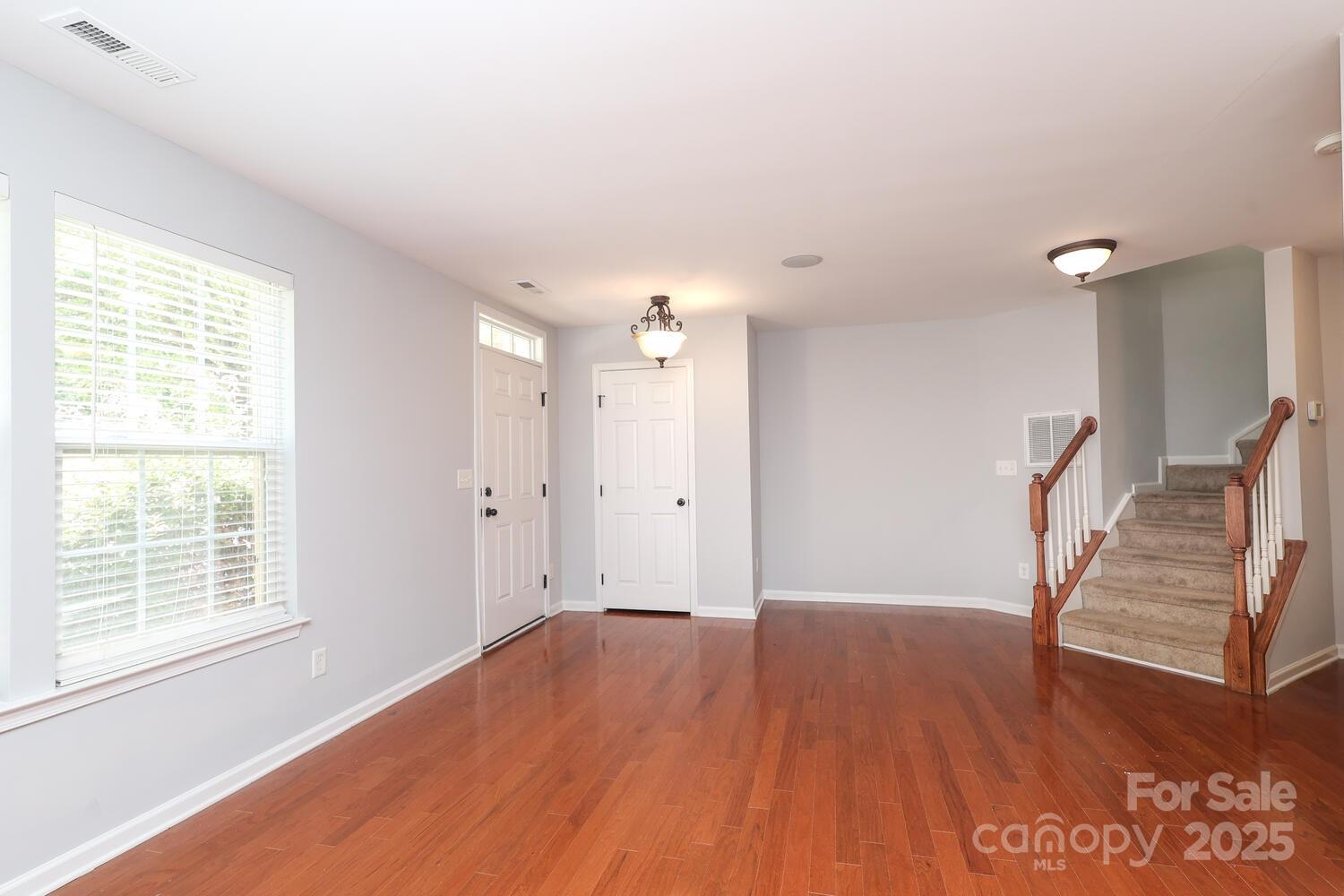 729 Naramore Street — Davidson