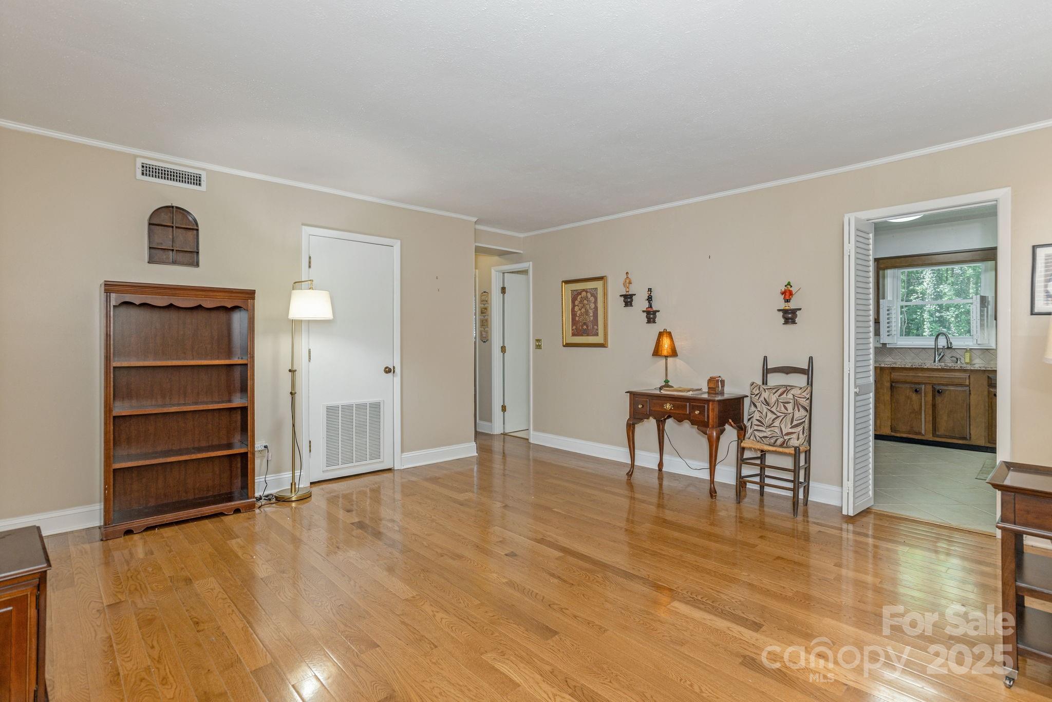102 Boyd Drive #7A — Flat Rock