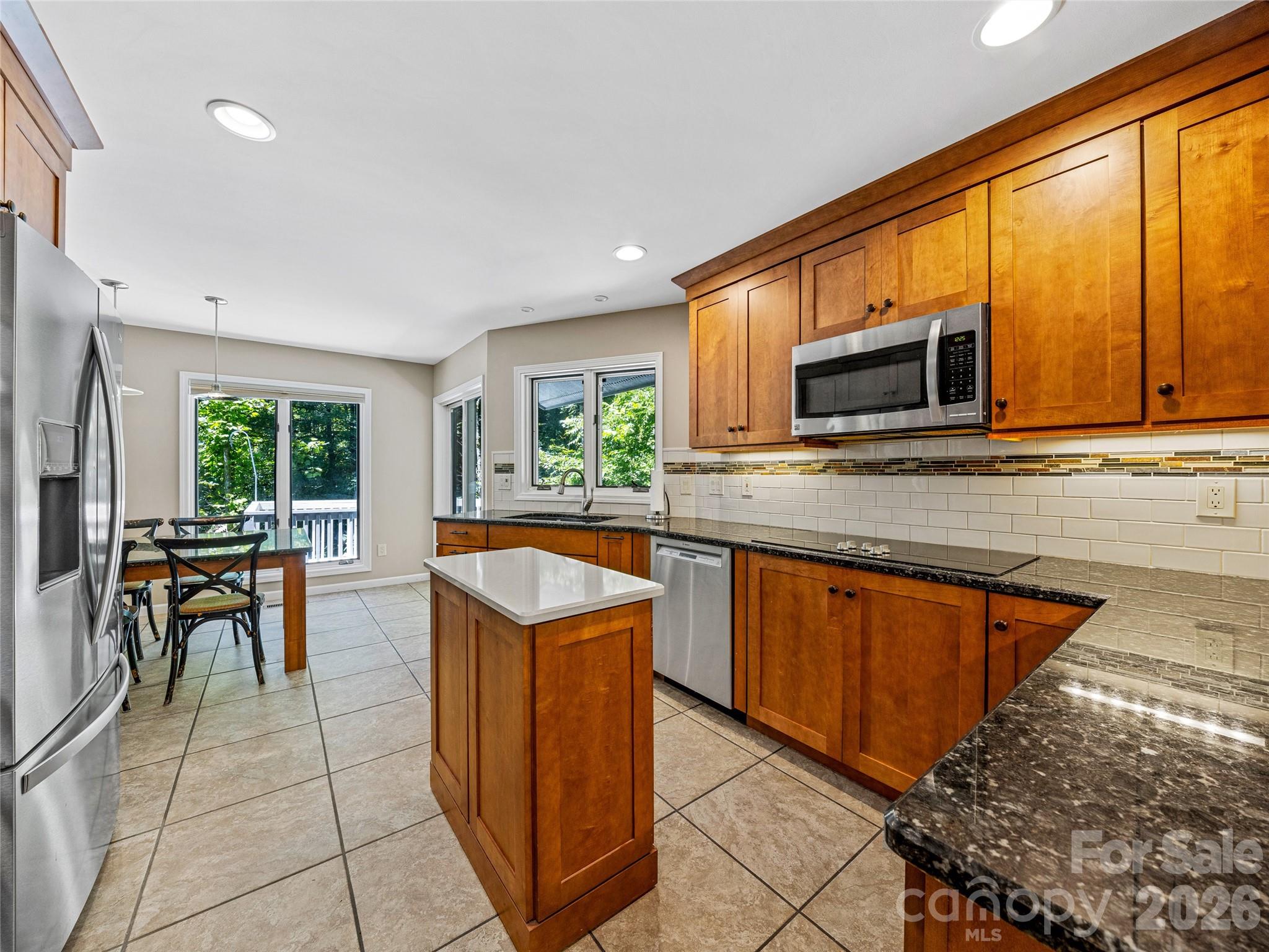 150 Sondley Parkway — Asheville