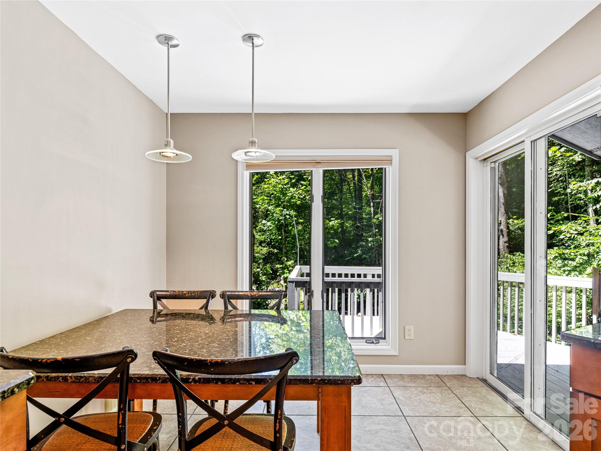 150 Sondley Parkway — Asheville