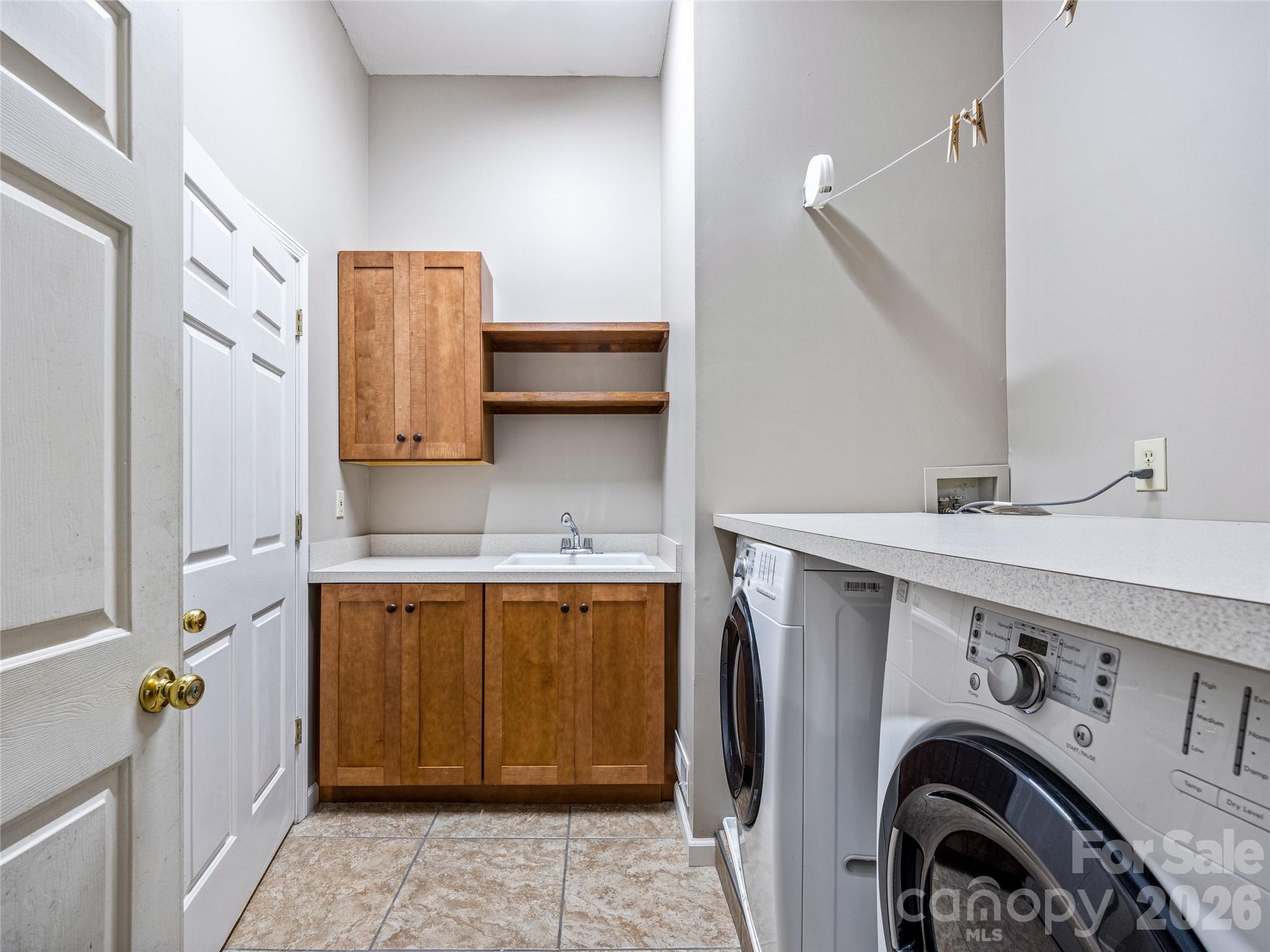 150 Sondley Parkway — Asheville