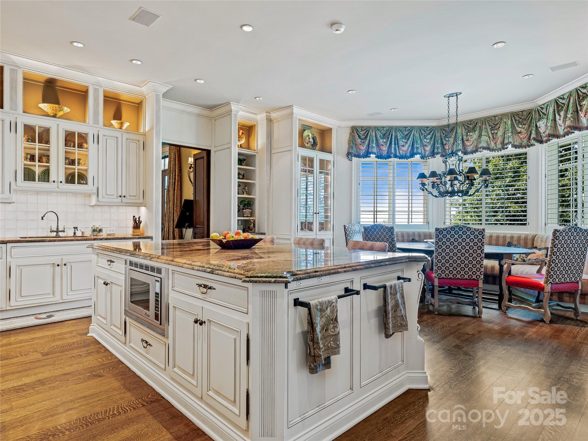 234 Skycliff Drive — Asheville