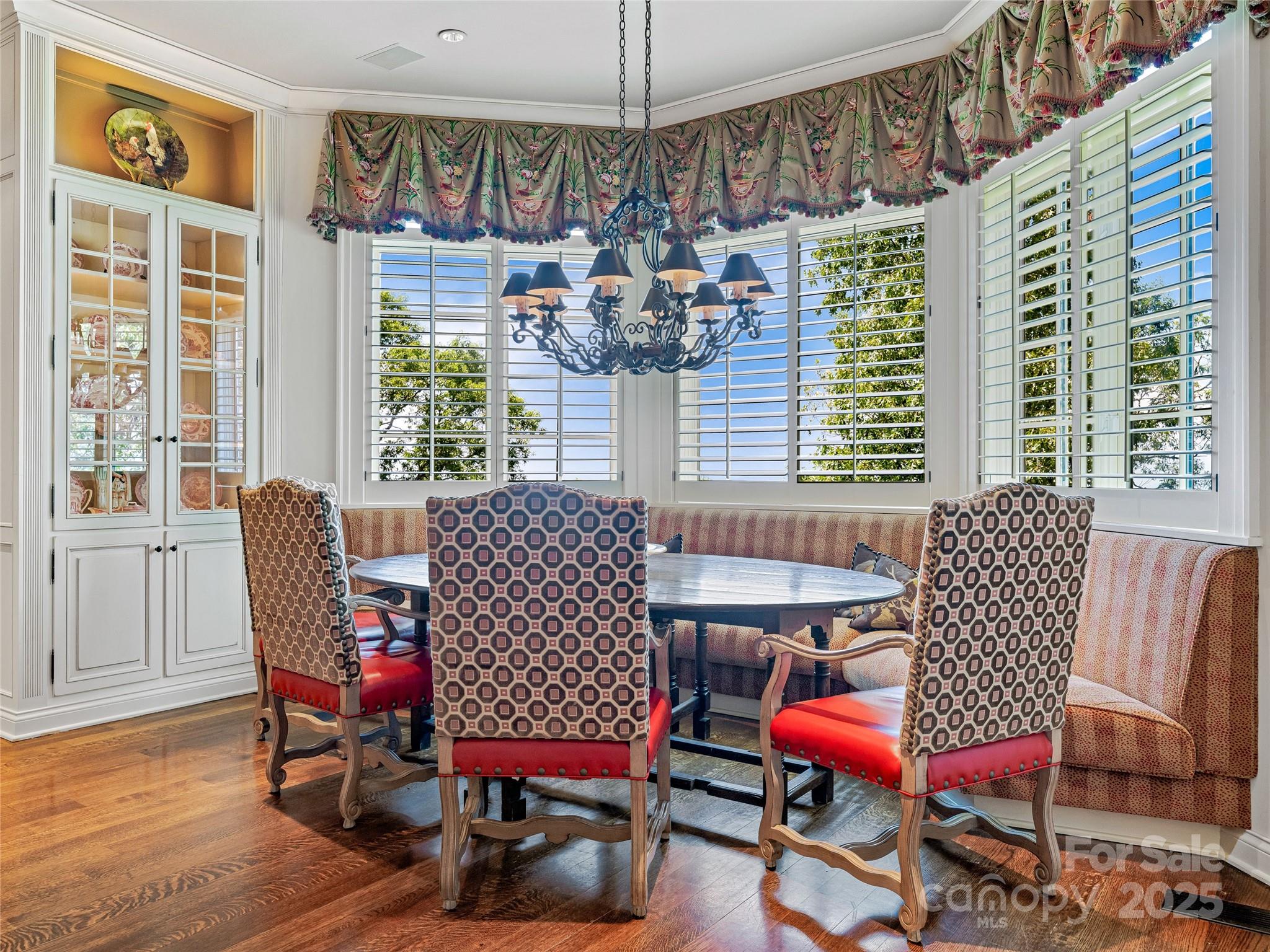 234 Skycliff Drive — Asheville