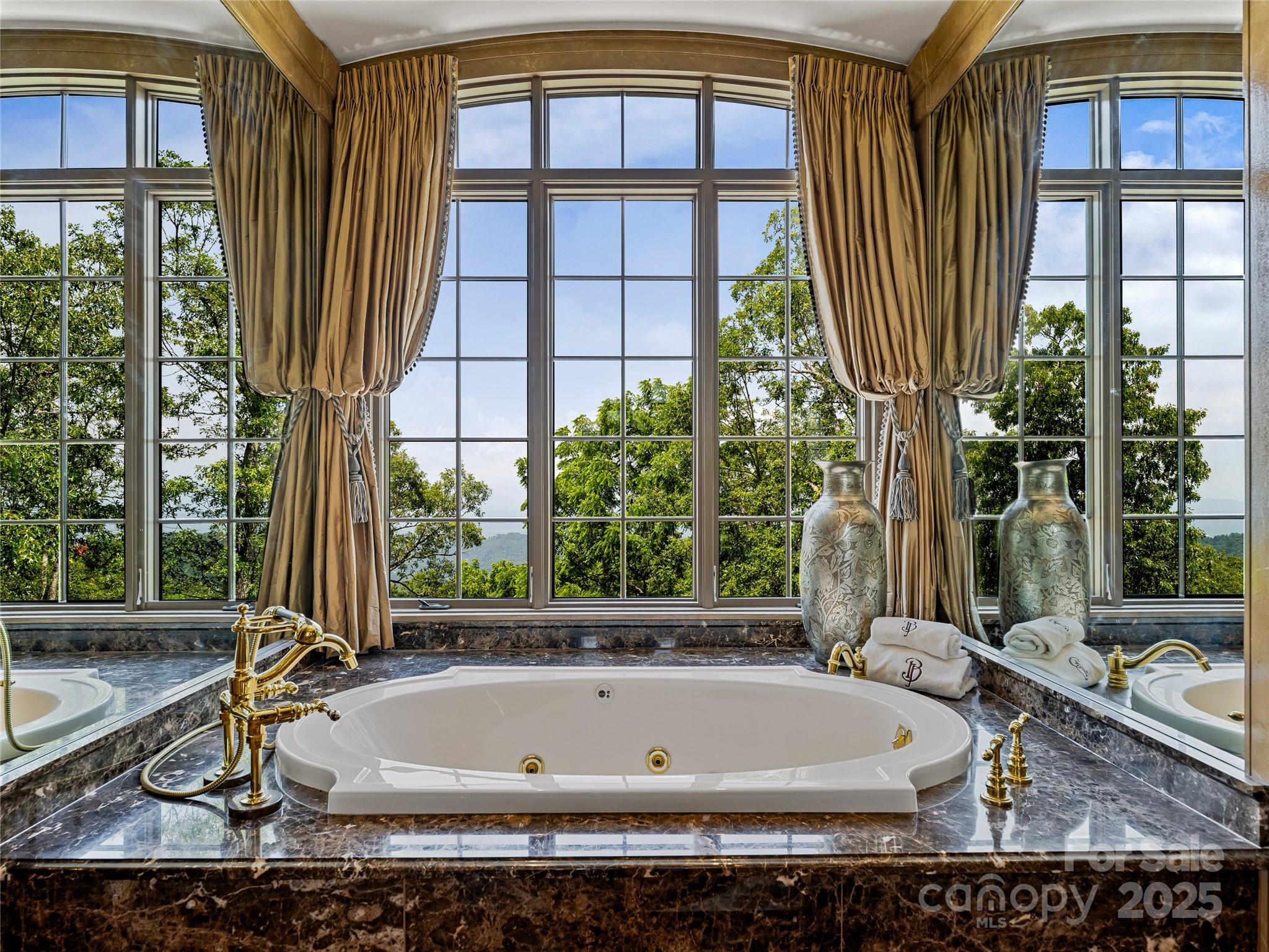 234 Skycliff Drive — Asheville