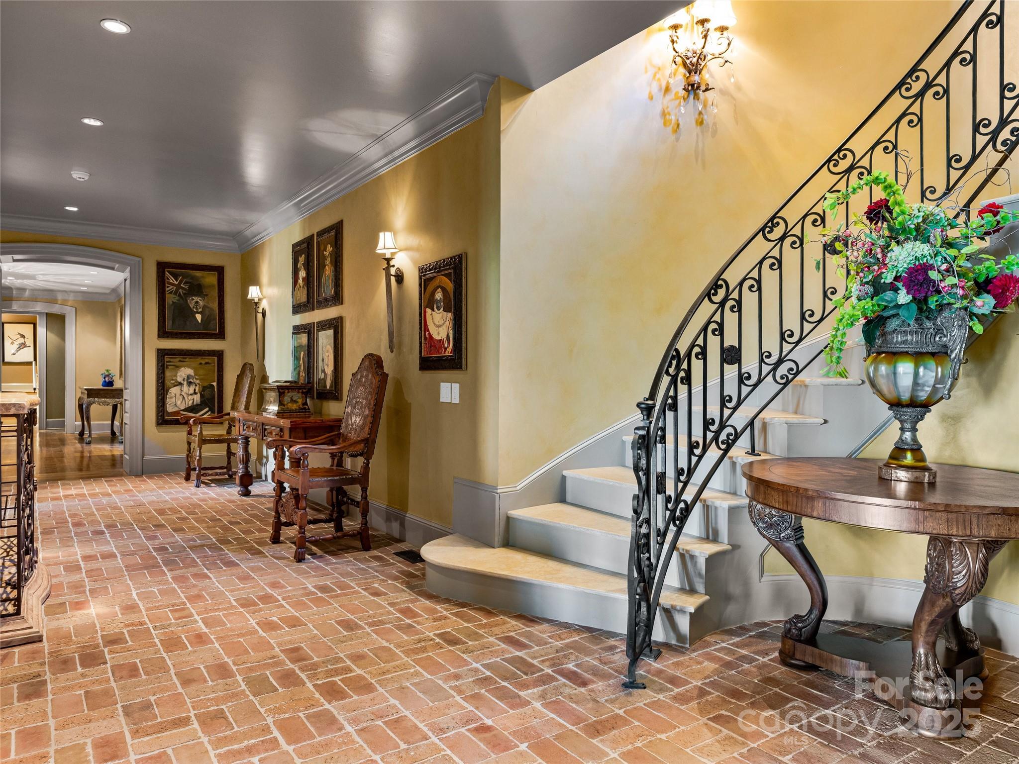 234 Skycliff Drive — Asheville