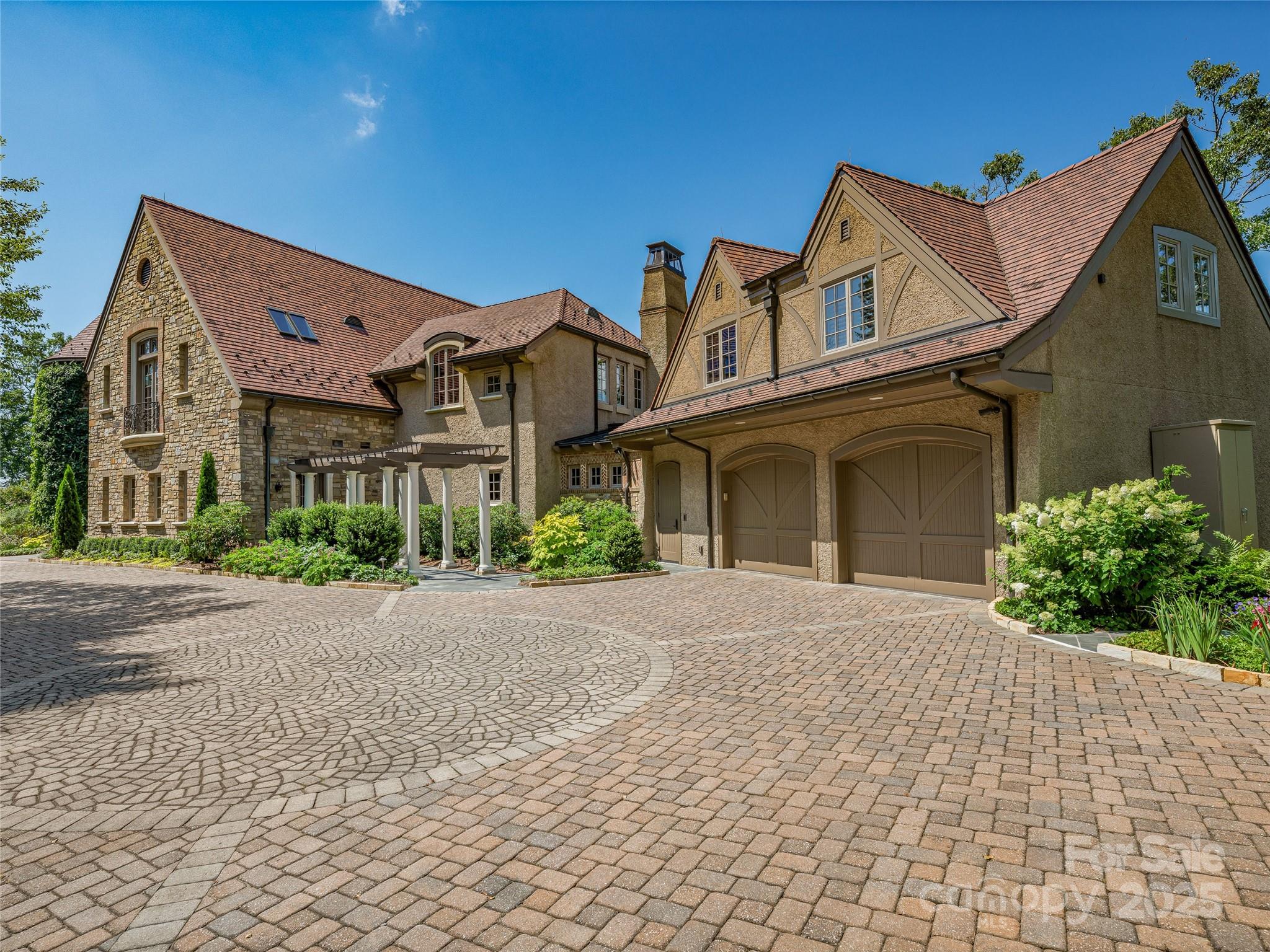 234 Skycliff Drive — Asheville