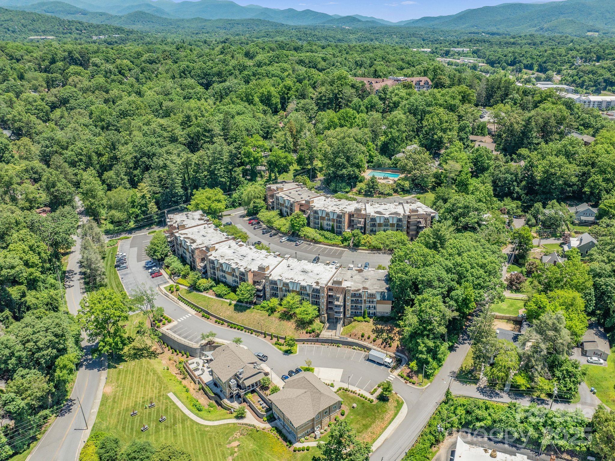 111 Bowling Park Road #111 — Asheville