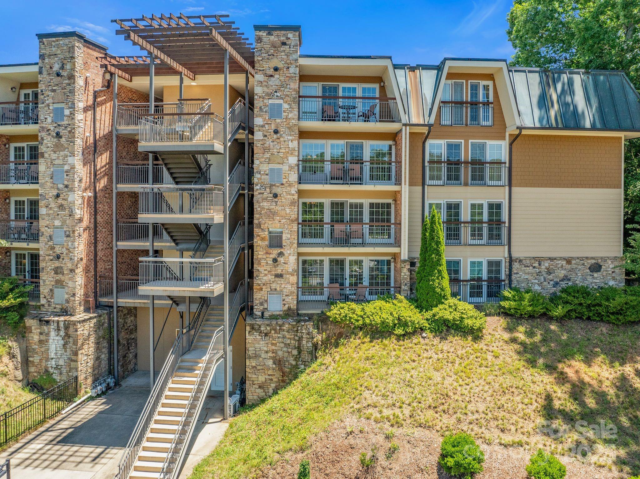 111 Bowling Park Road #111 — Asheville