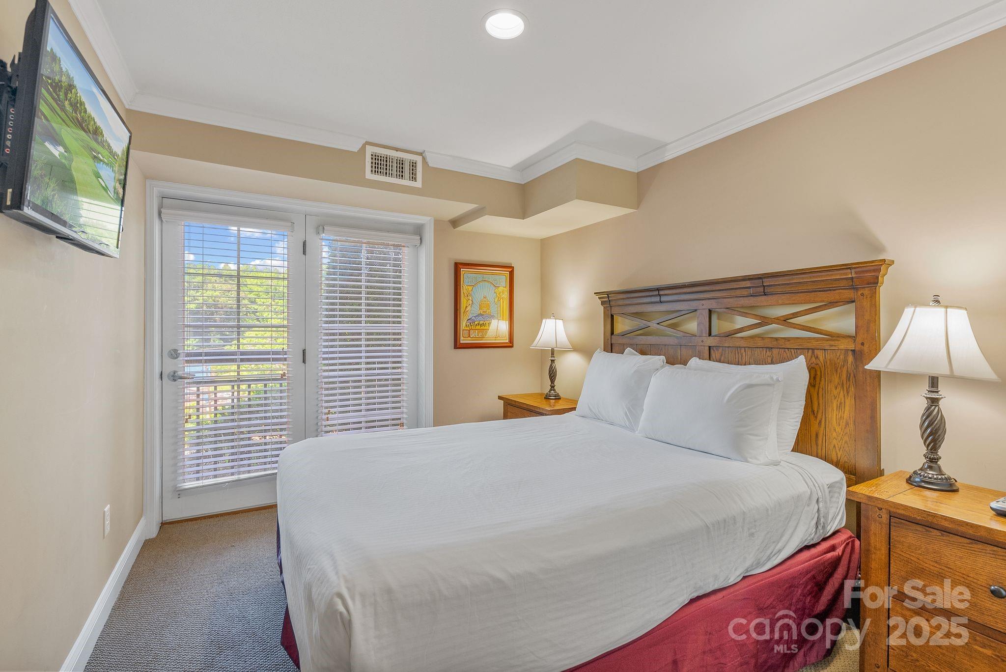 111 Bowling Park Road #111 — Asheville