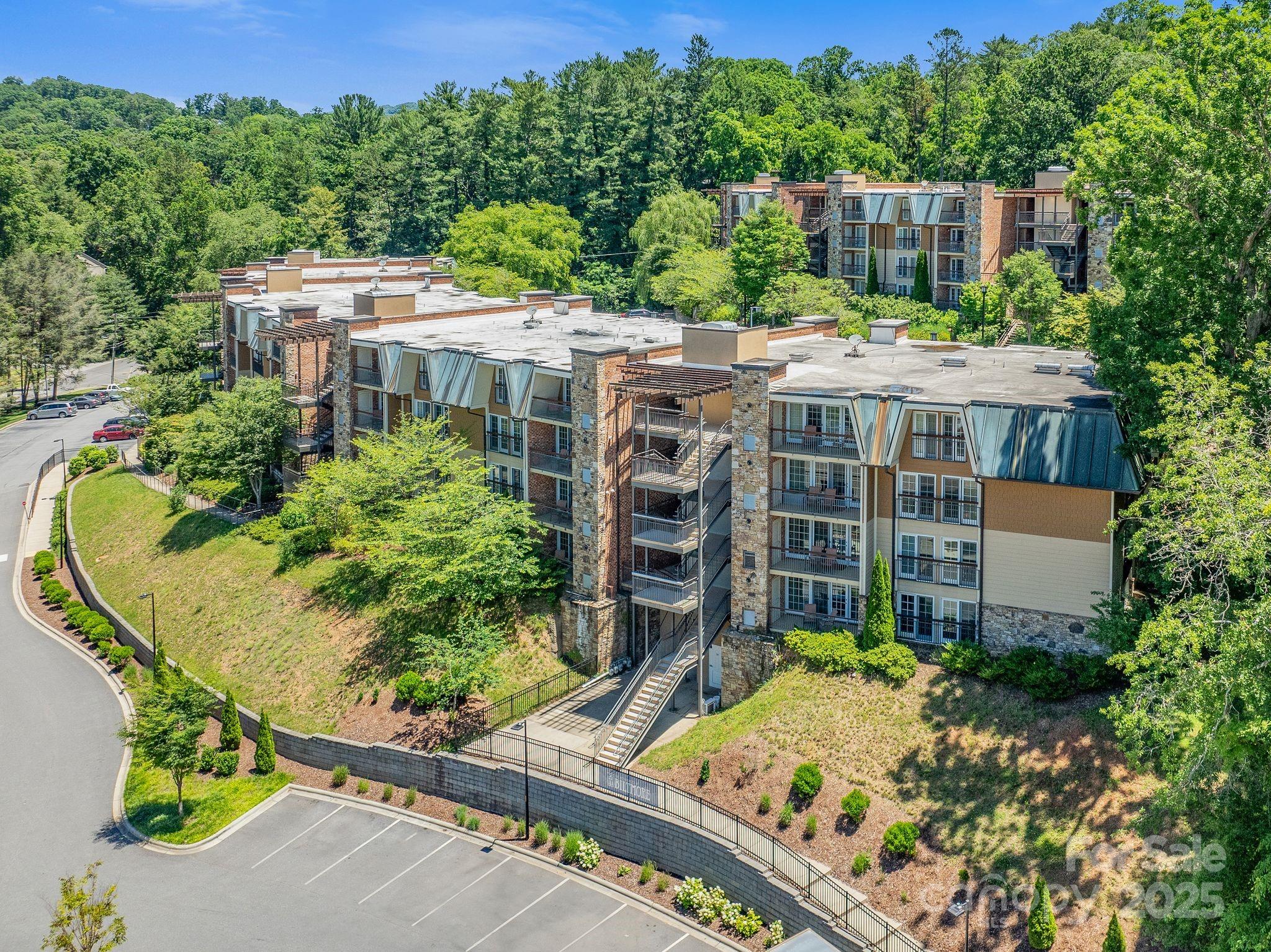 111 Bowling Park Road #111 — Asheville
