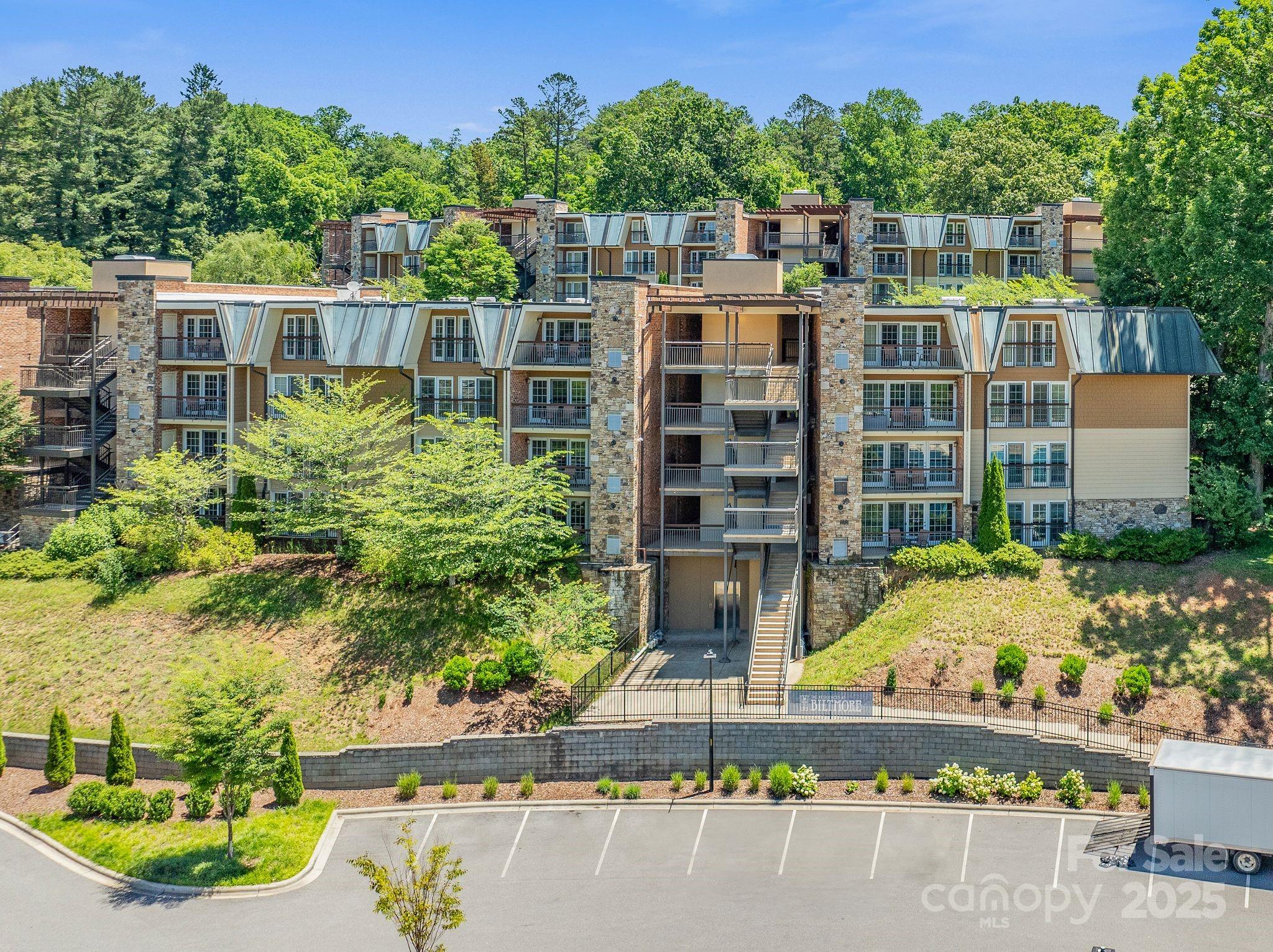 111 Bowling Park Road #111 — Asheville
