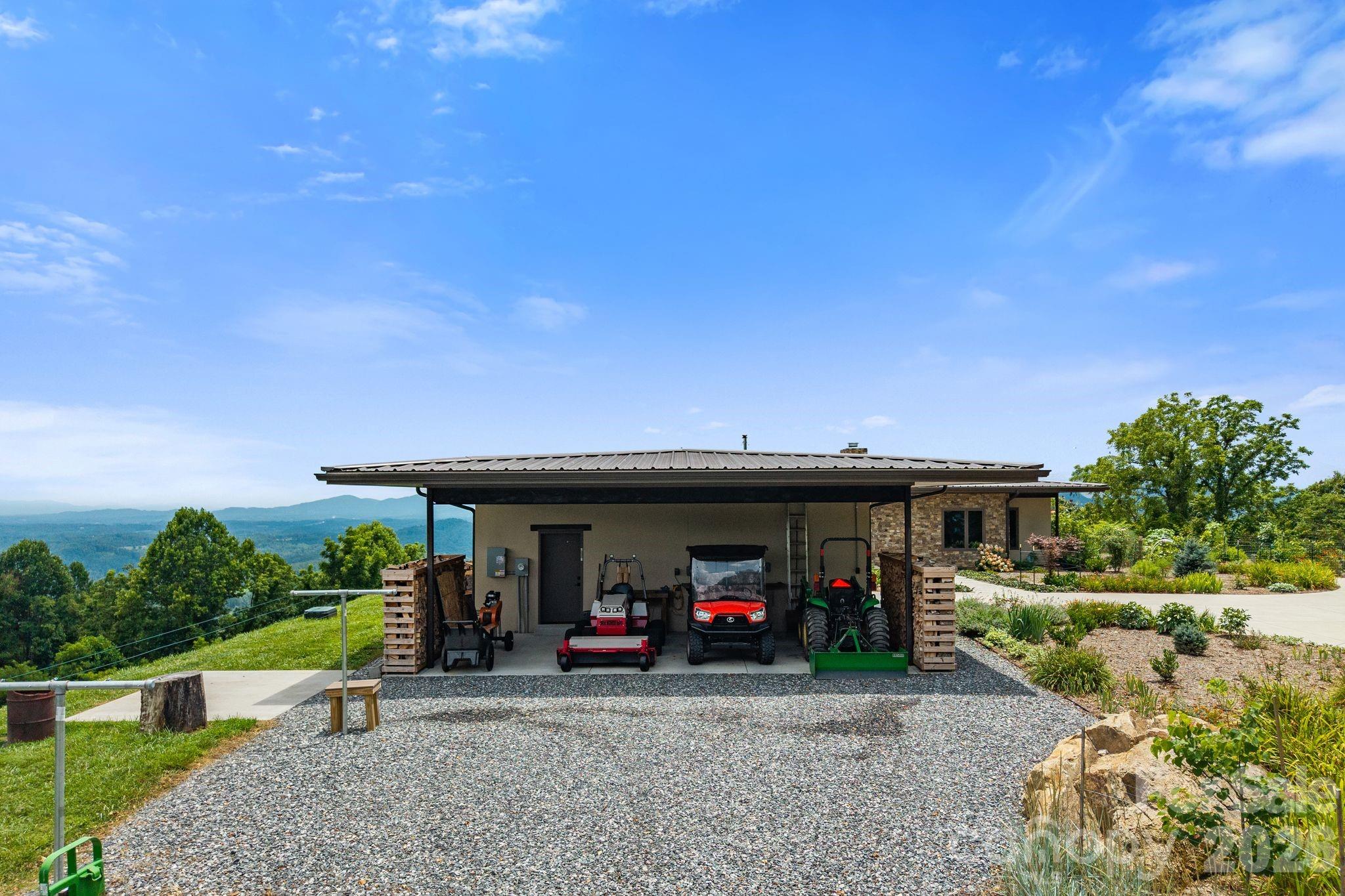 1045 & 1047 Graham Road — Marshall
