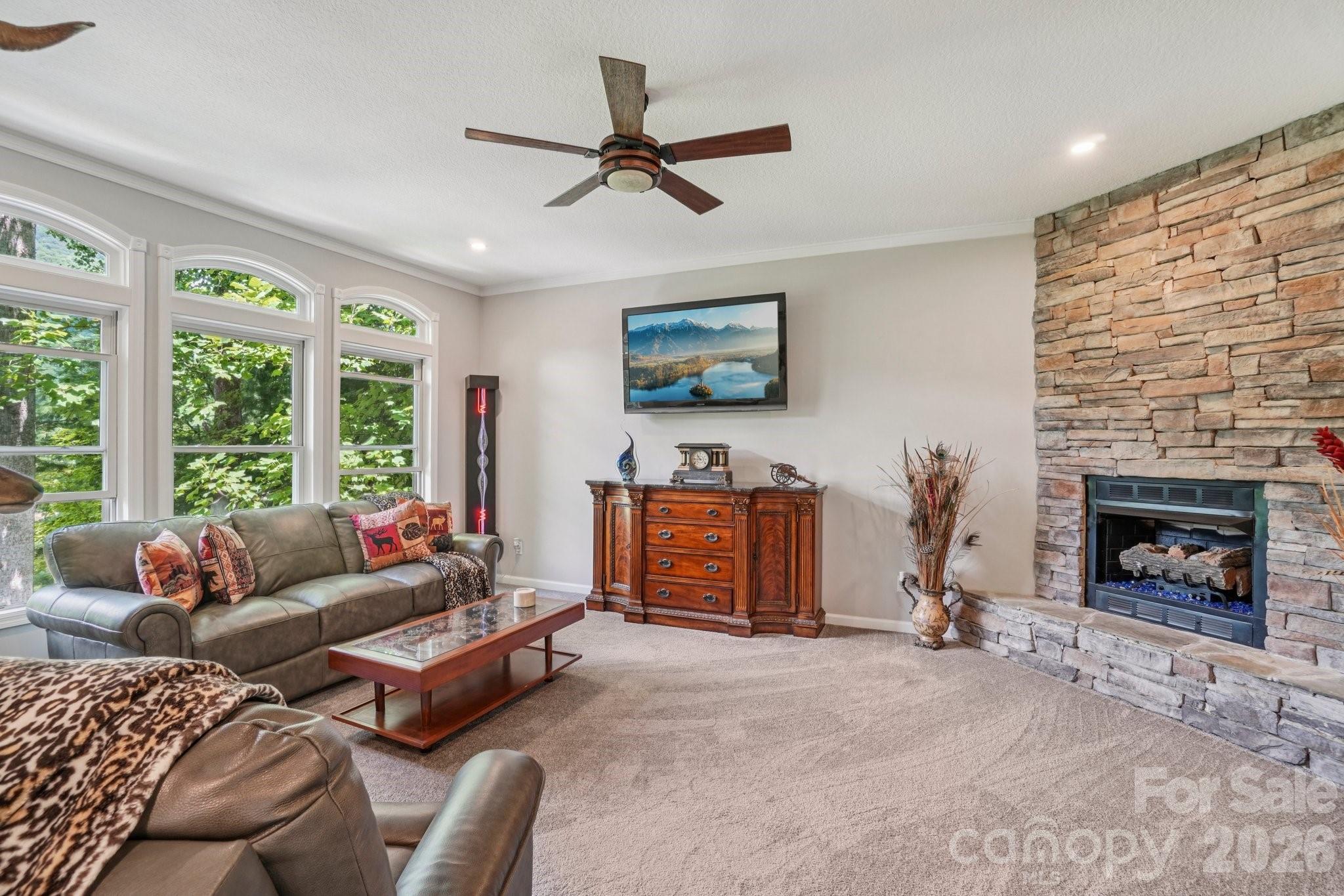 7 Higel Lane — Maggie Valley