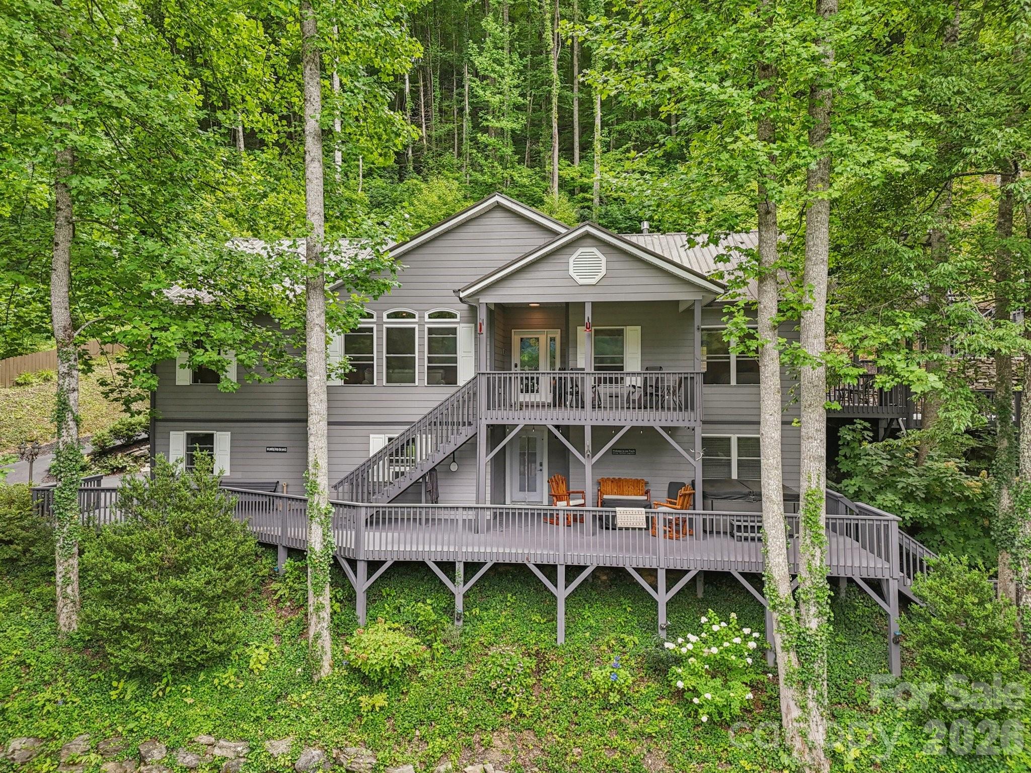 7 Higel Lane — Maggie Valley