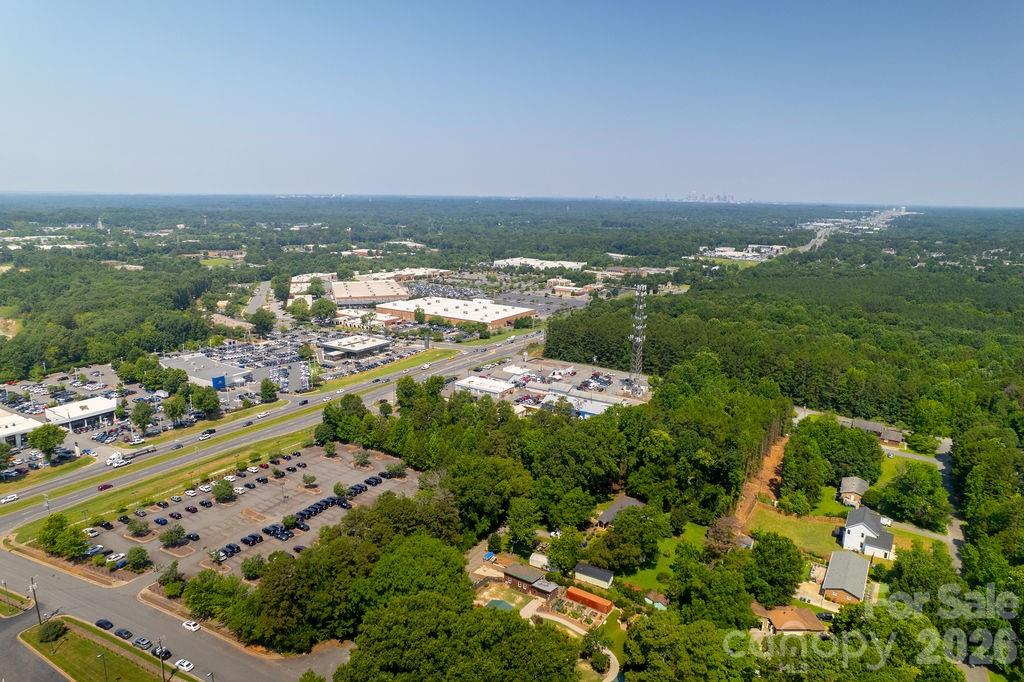 9032 Boyd Drive — Matthews