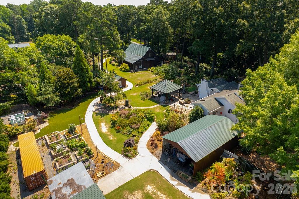 9032 Boyd Drive — Matthews