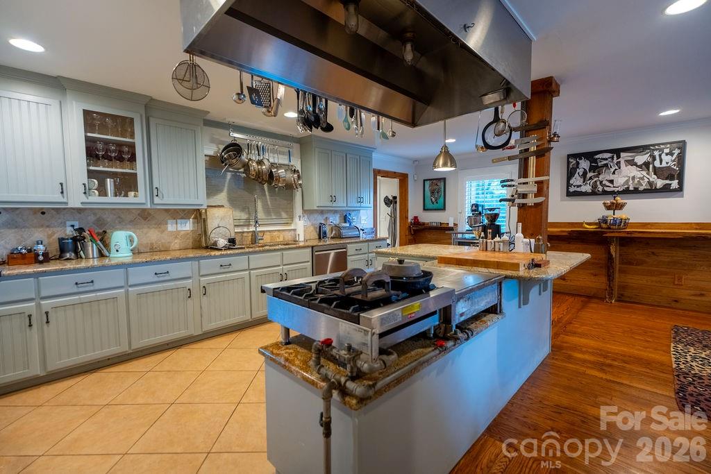 9032 Boyd Drive — Matthews