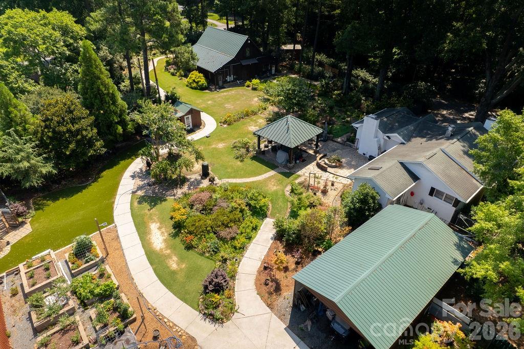 9032 Boyd Drive — Matthews