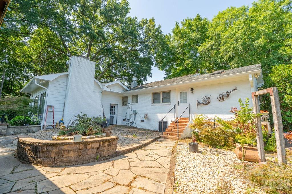9032 Boyd Drive — Matthews