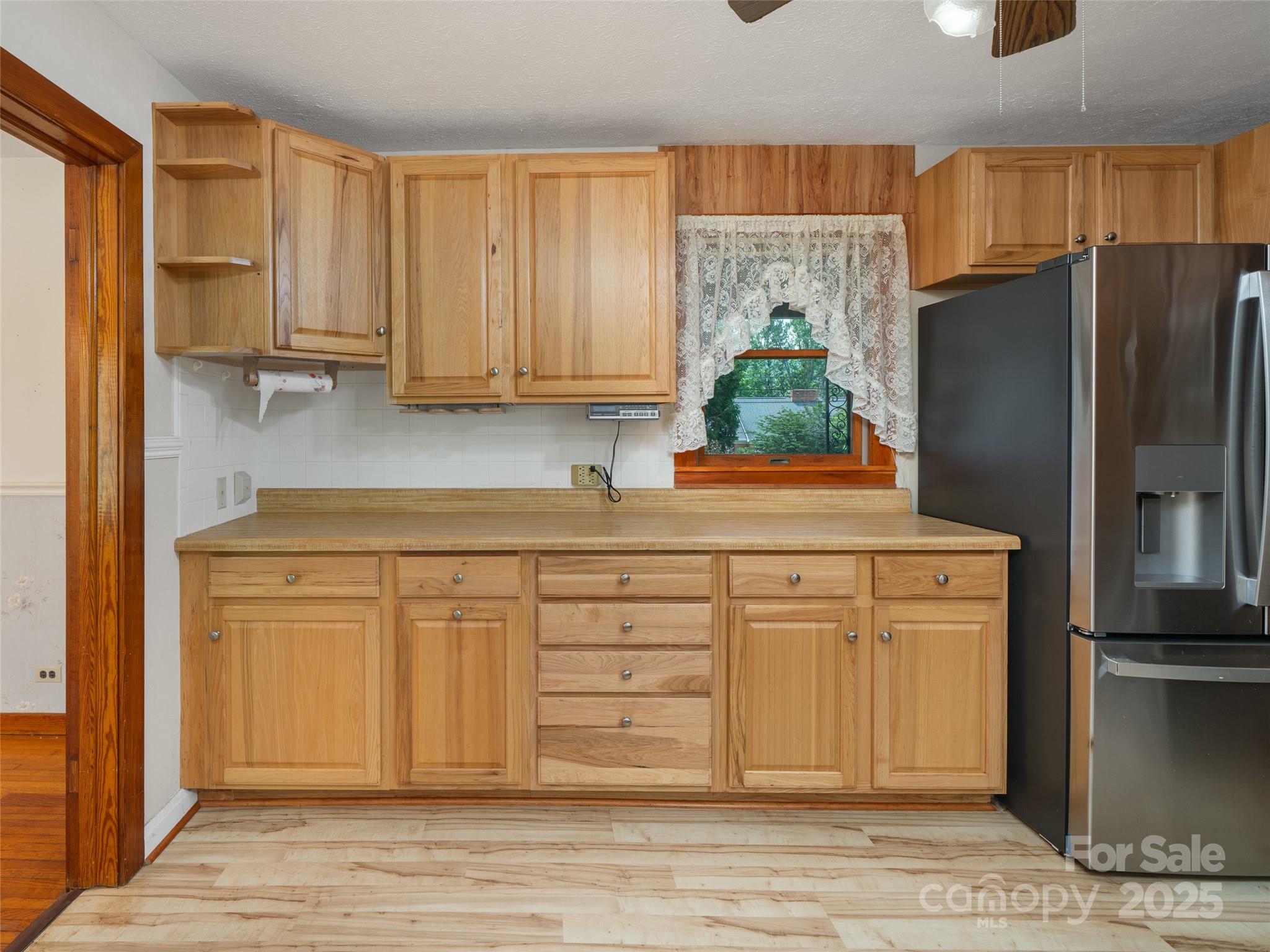12 Robertson Street — Burnsville
