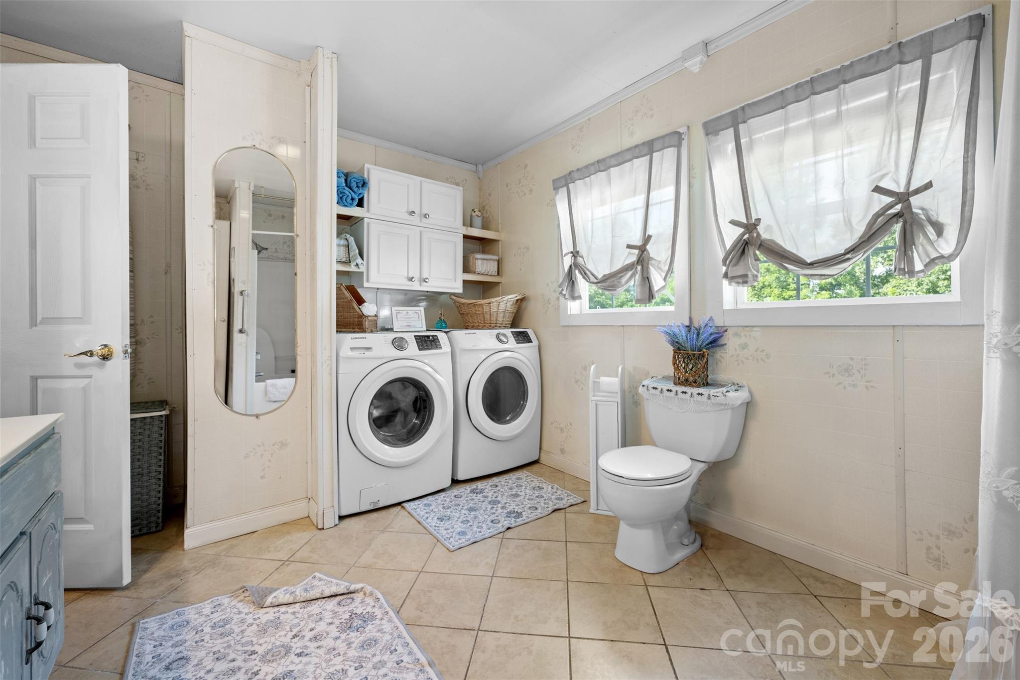 1231 Caldwell Place NW — Lenoir