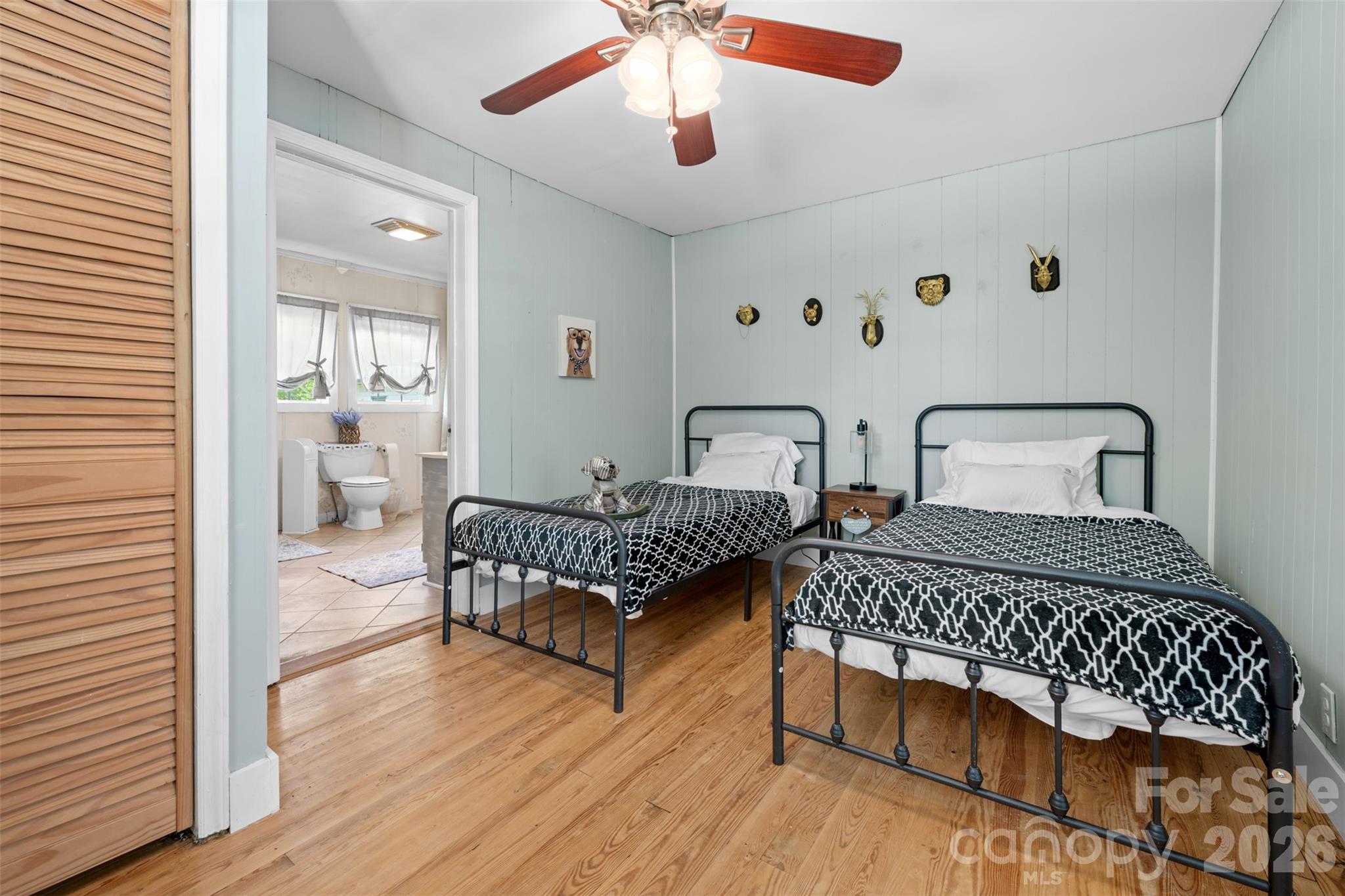 1231 Caldwell Place NW — Lenoir