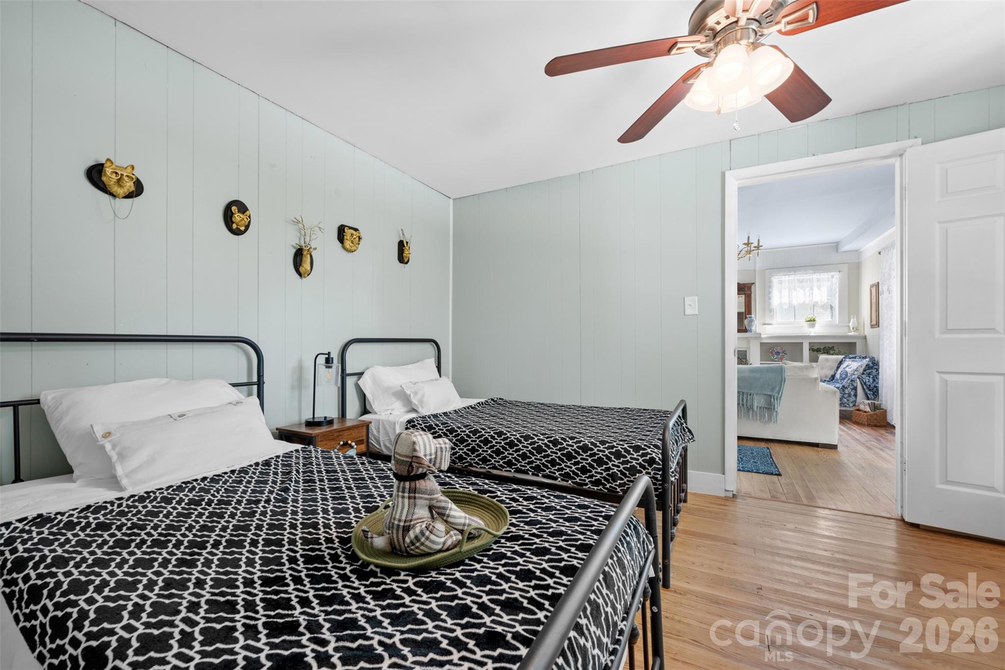 1231 Caldwell Place NW — Lenoir