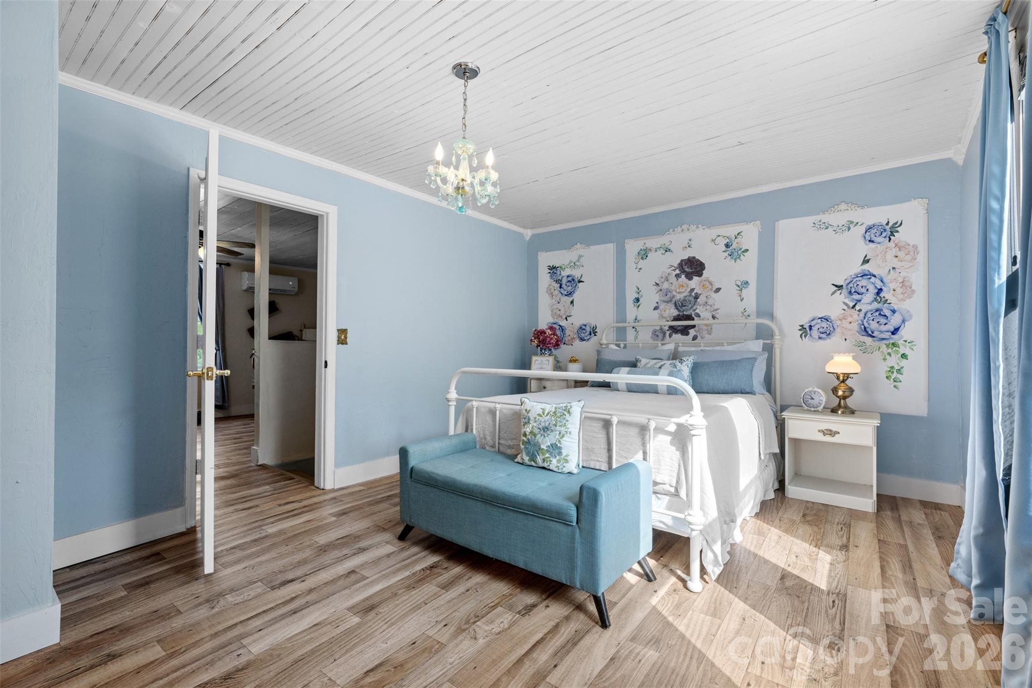1231 Caldwell Place NW — Lenoir