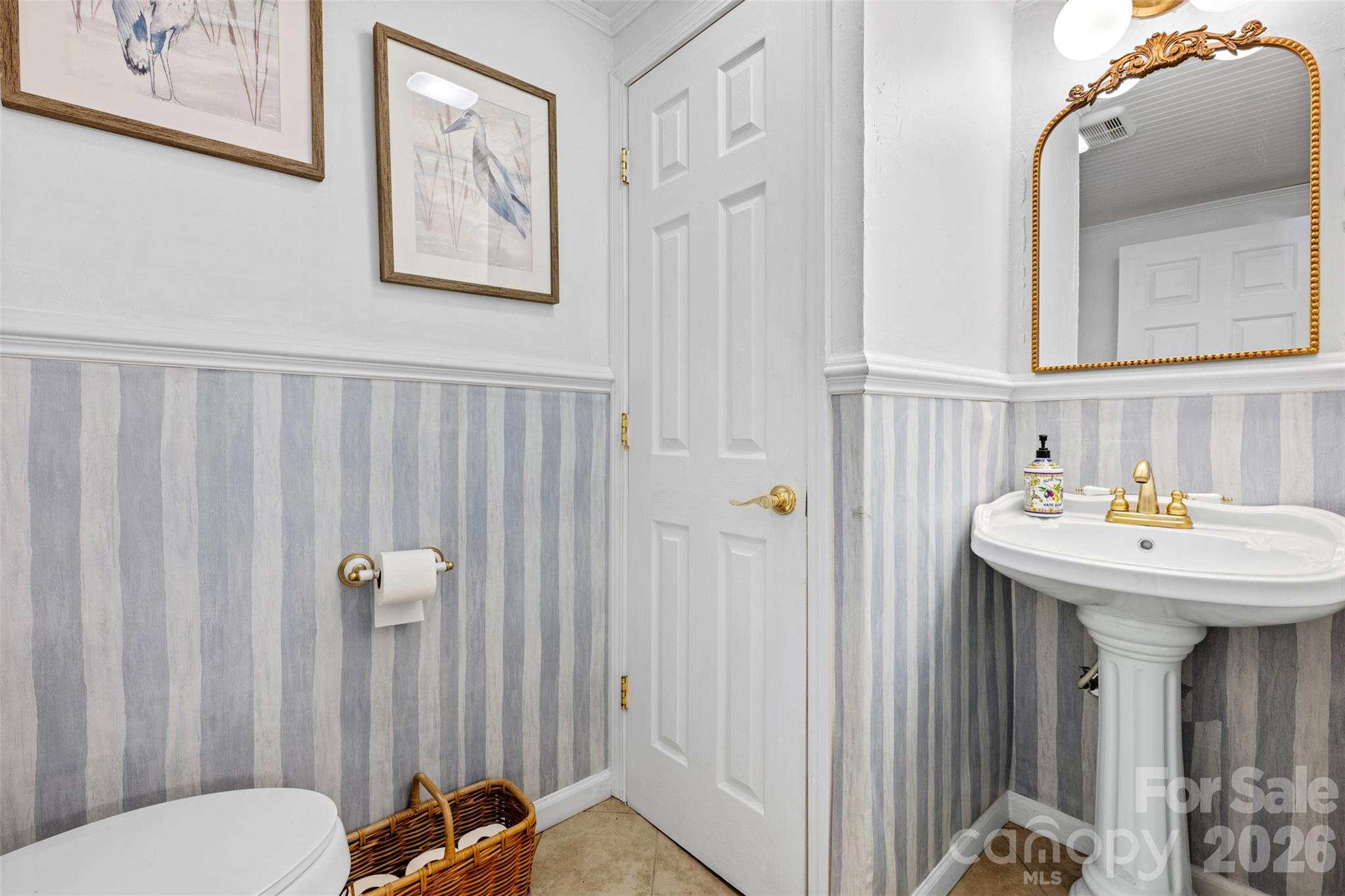 1231 Caldwell Place NW — Lenoir