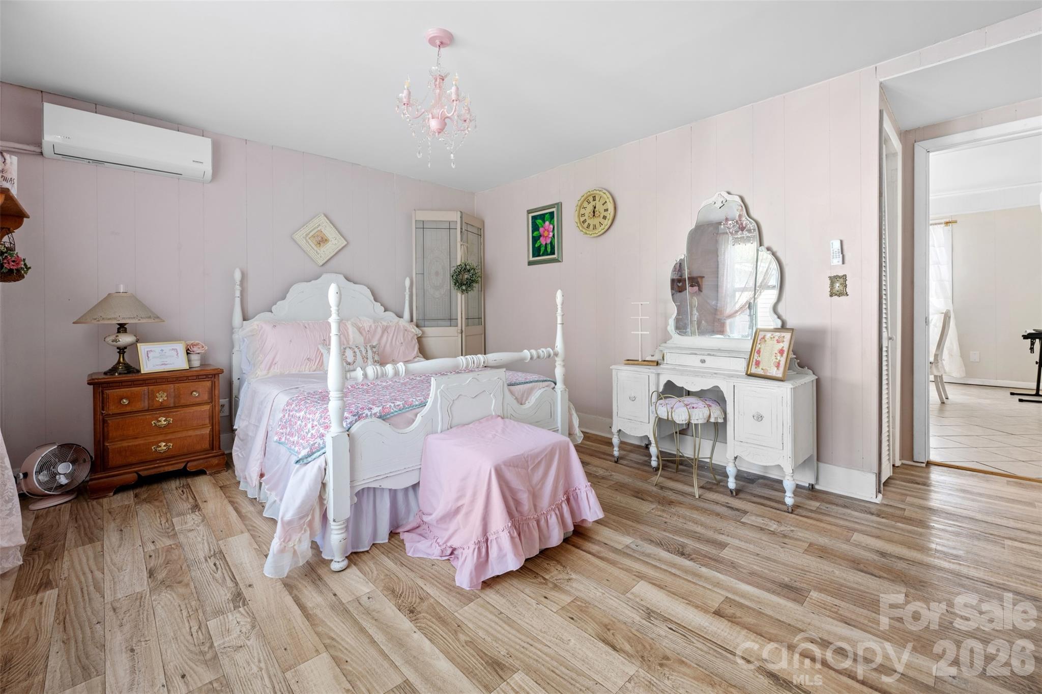 1231 Caldwell Place NW — Lenoir