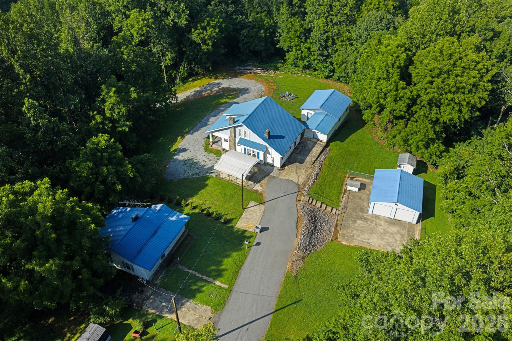 1231 Caldwell Place NW — Lenoir