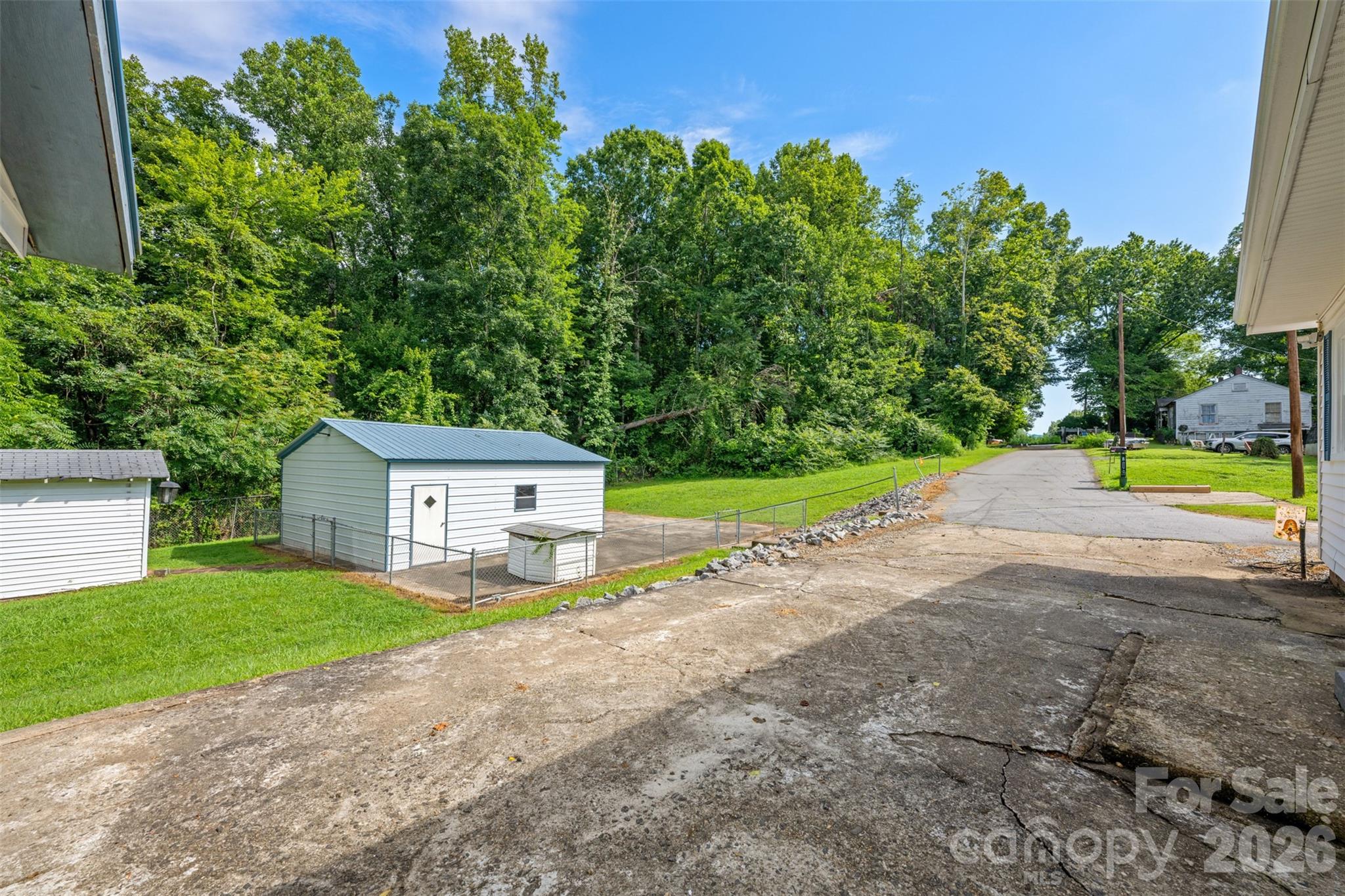 1231 Caldwell Place NW — Lenoir