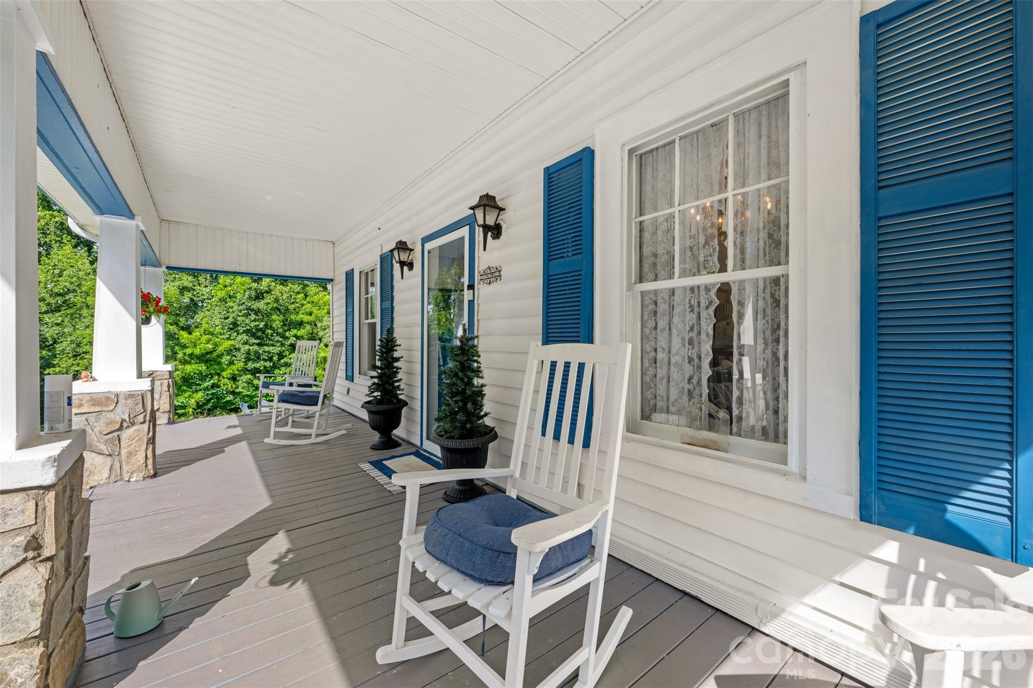 1231 Caldwell Place NW — Lenoir