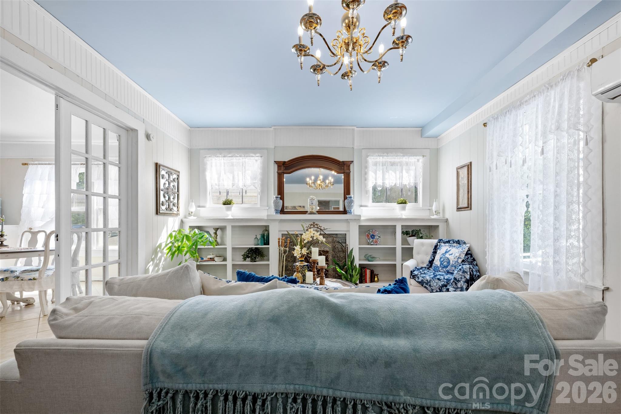 1231 Caldwell Place NW — Lenoir