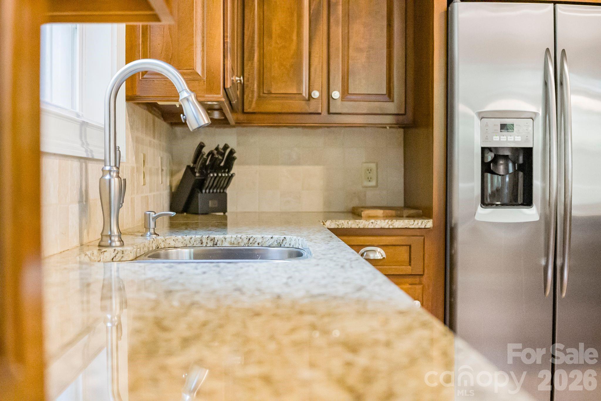 45 Brown Bear Ridge Trail — Zirconia