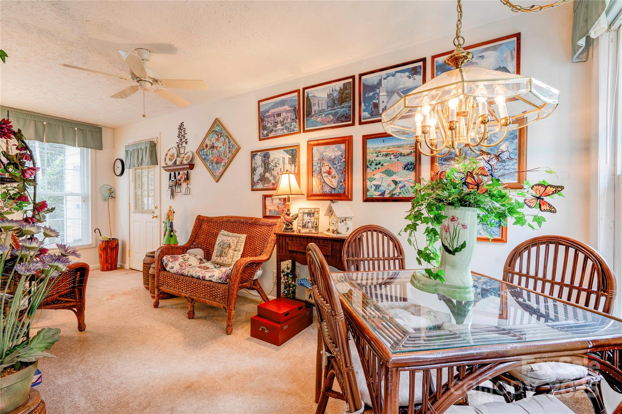2606 Greenville Highway — Flat Rock