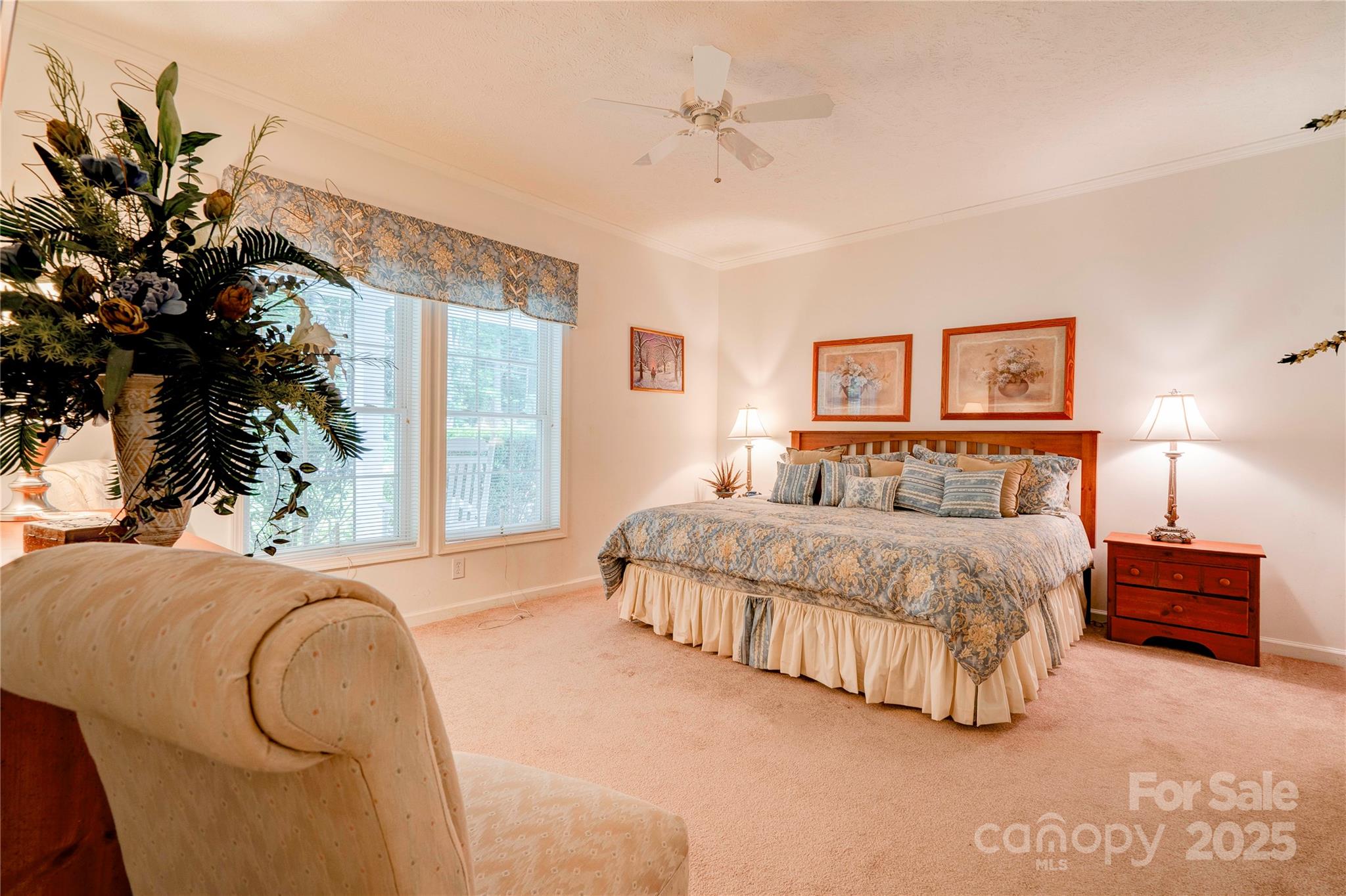 2606 Greenville Highway — Flat Rock